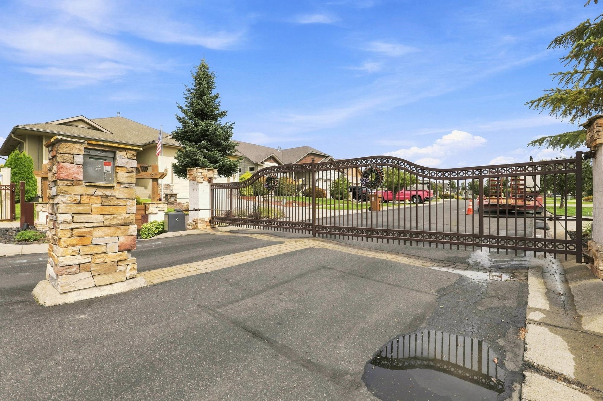 2315 W Chadwick Ln - Photo 46
