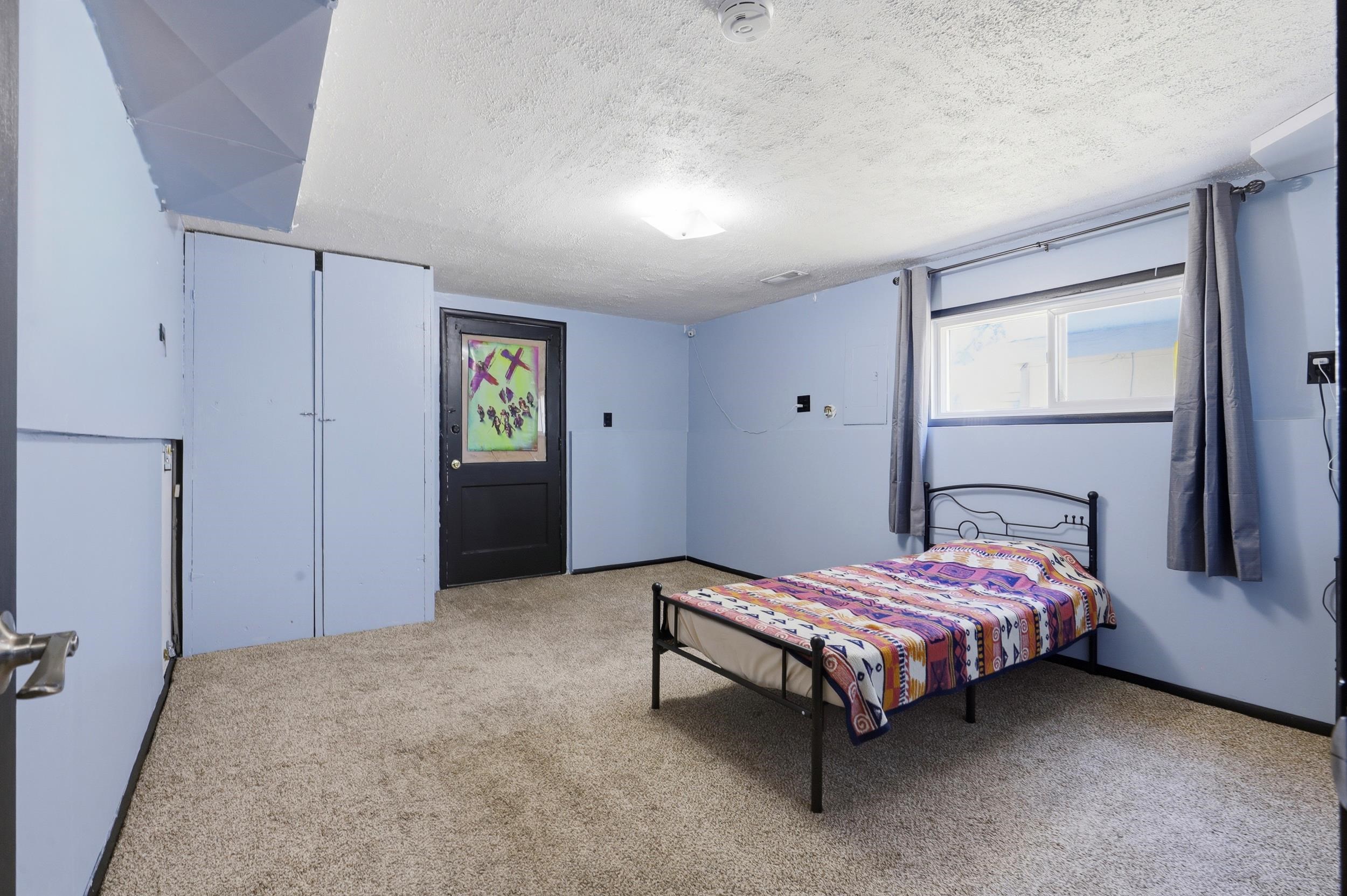 2721 S FREYA St - Photo 15