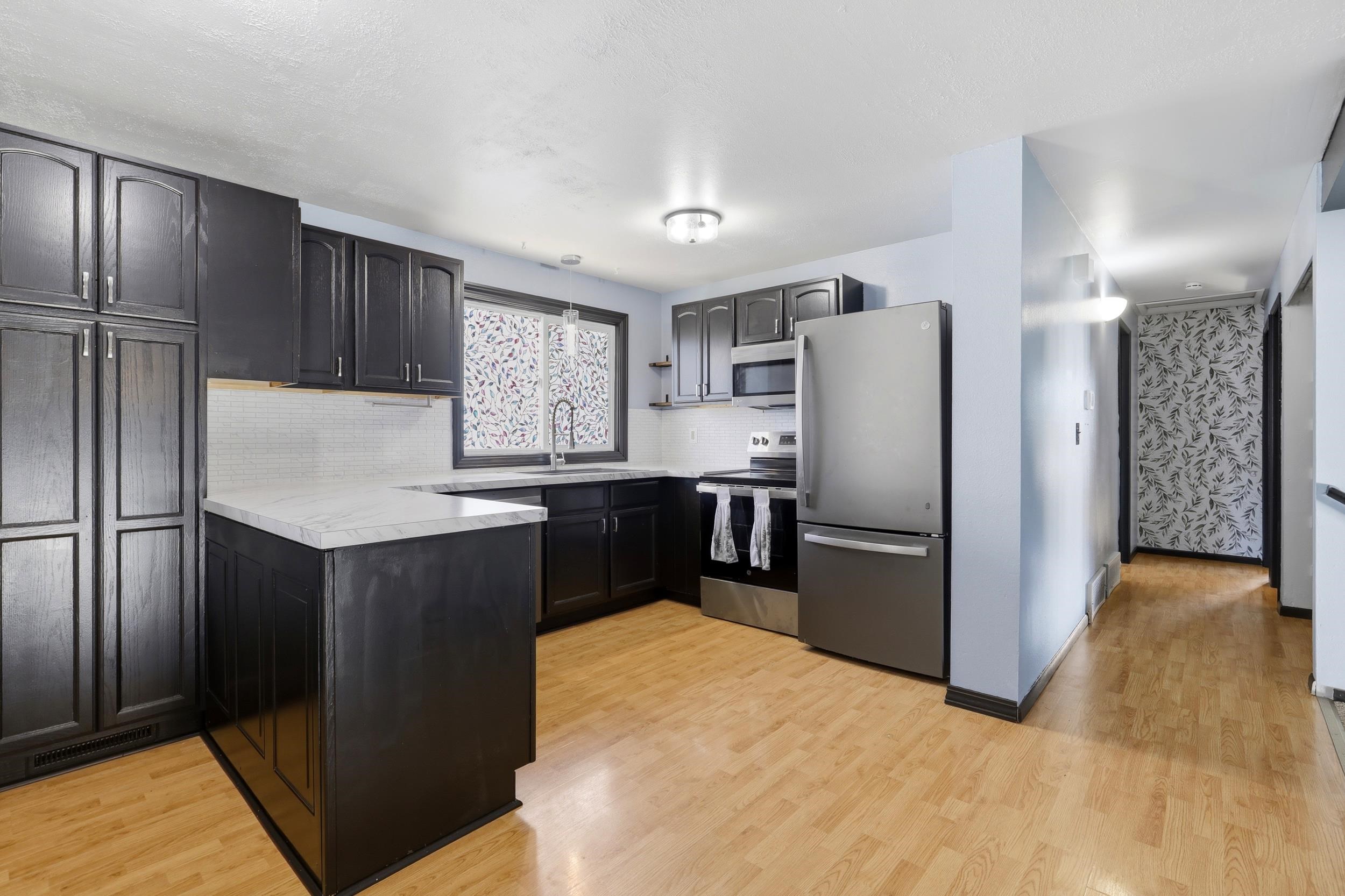 2721 S FREYA St - Photo 9