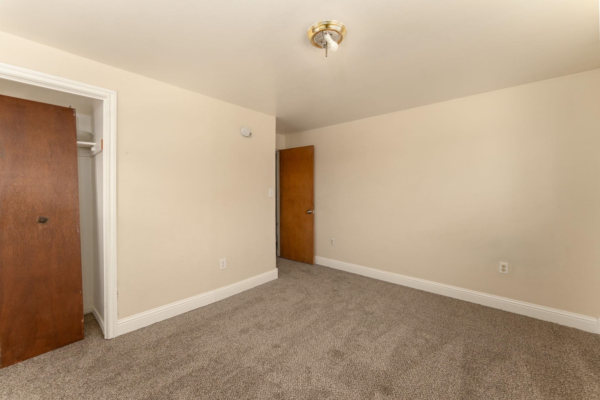 5724 N Nevada St - Photo 9