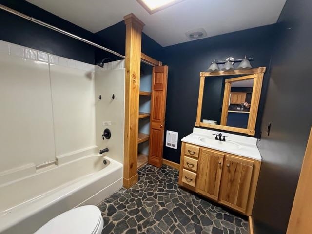 4395 Hesseltine Rd - Photo 8
