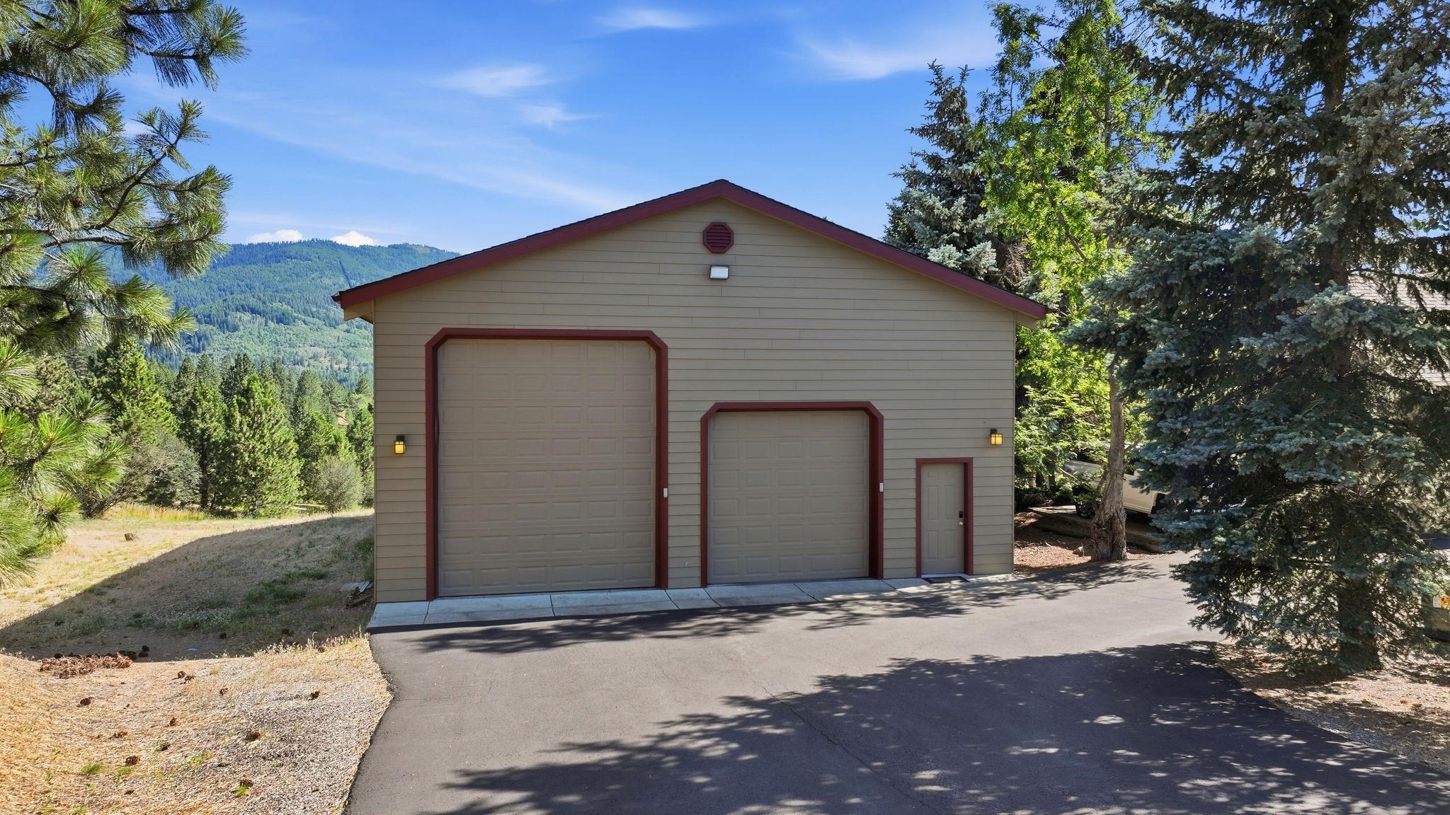 23422 Broken Lance Ln - Photo 2