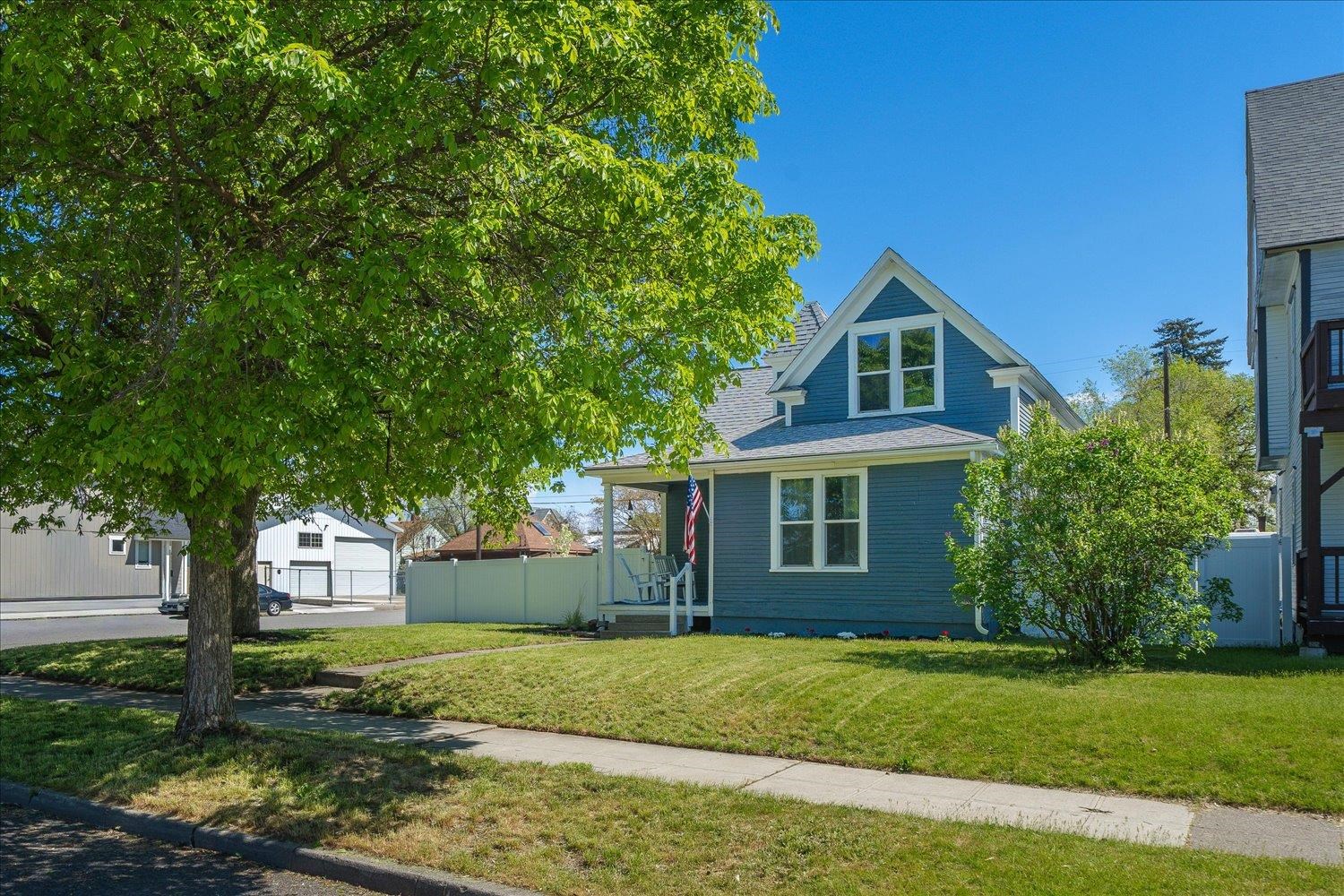 2228 N Cincinnati St - Photo 1