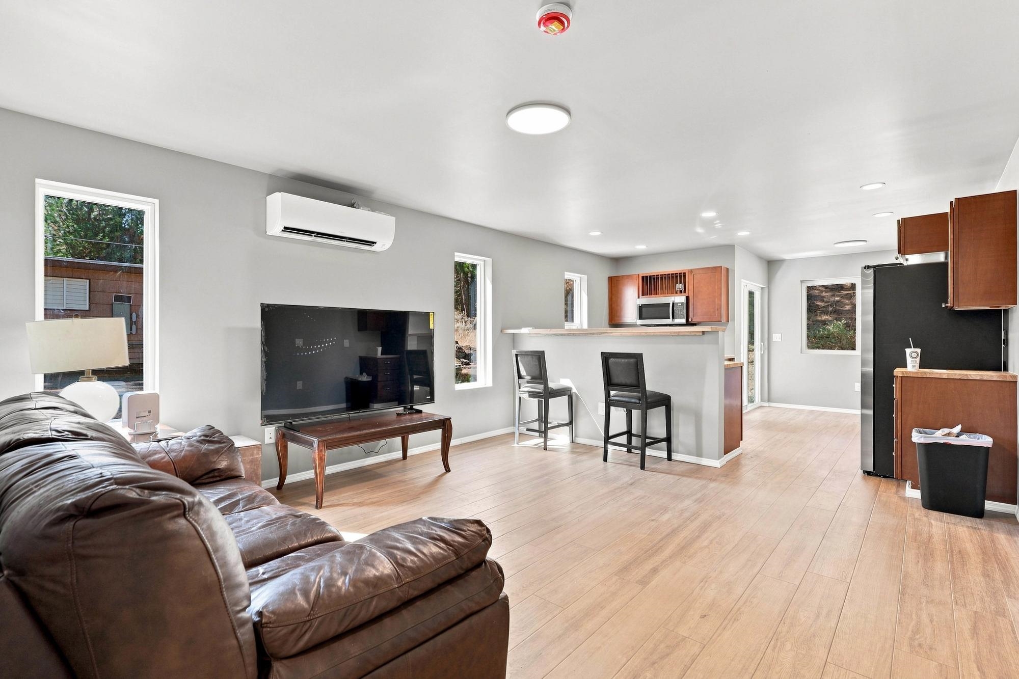 1352 S Lindeke St - Photo 4