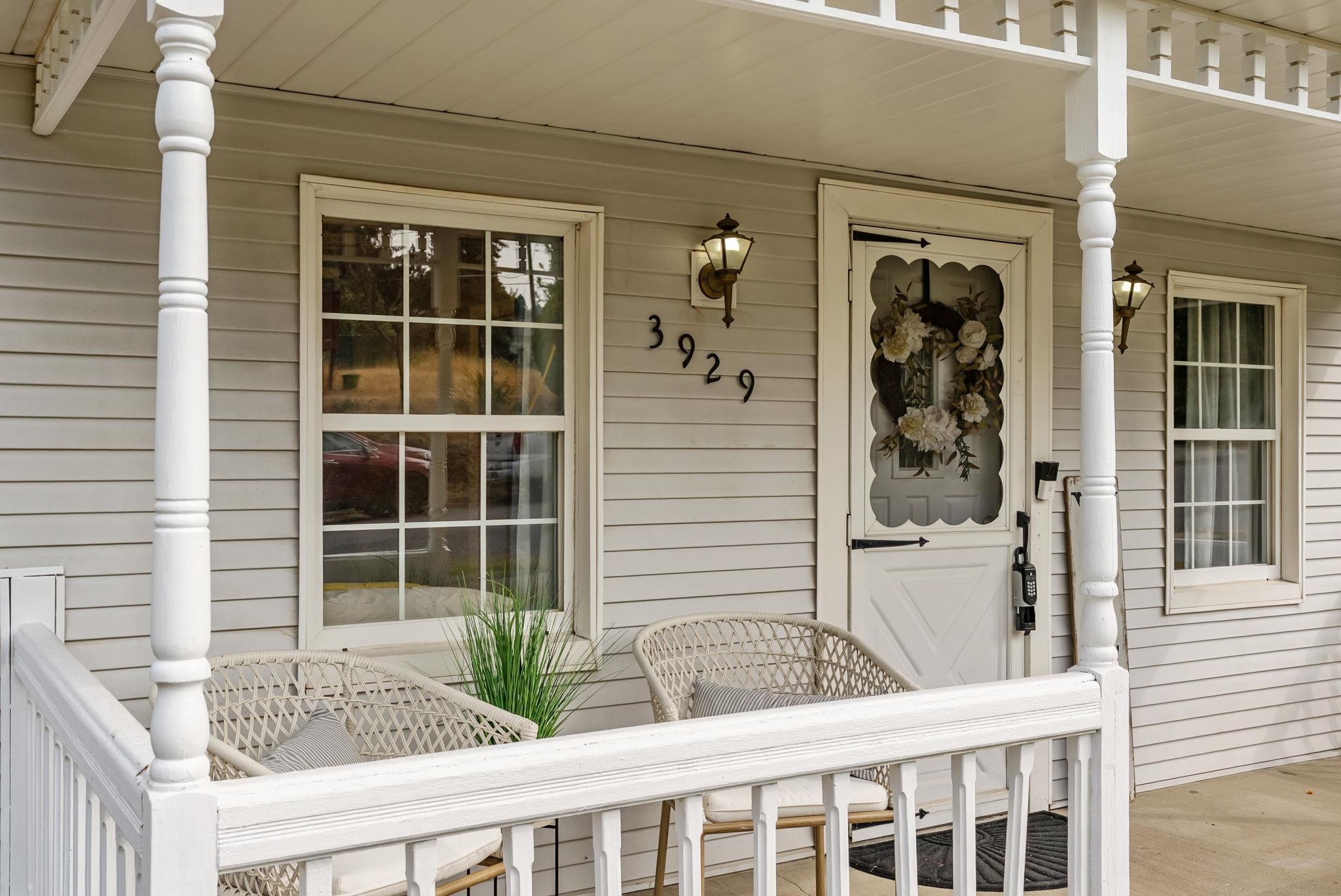 3929 E 8th Ave - Photo 4