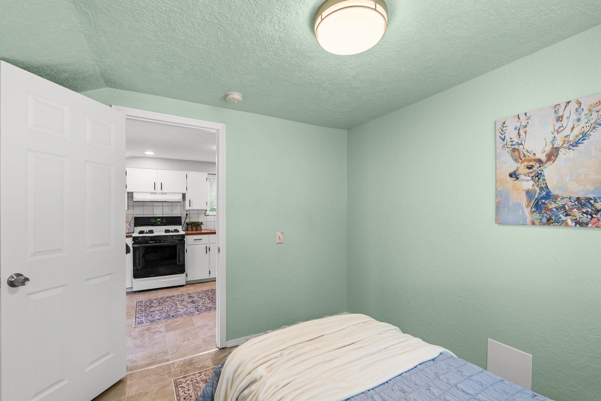 3929 E 8th Ave - Photo 17