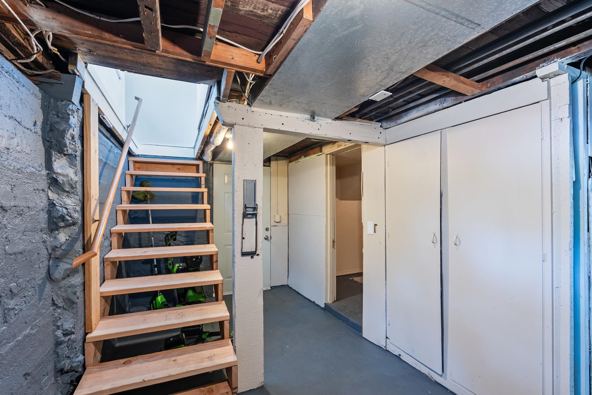 3929 E 8th Ave - Photo 20