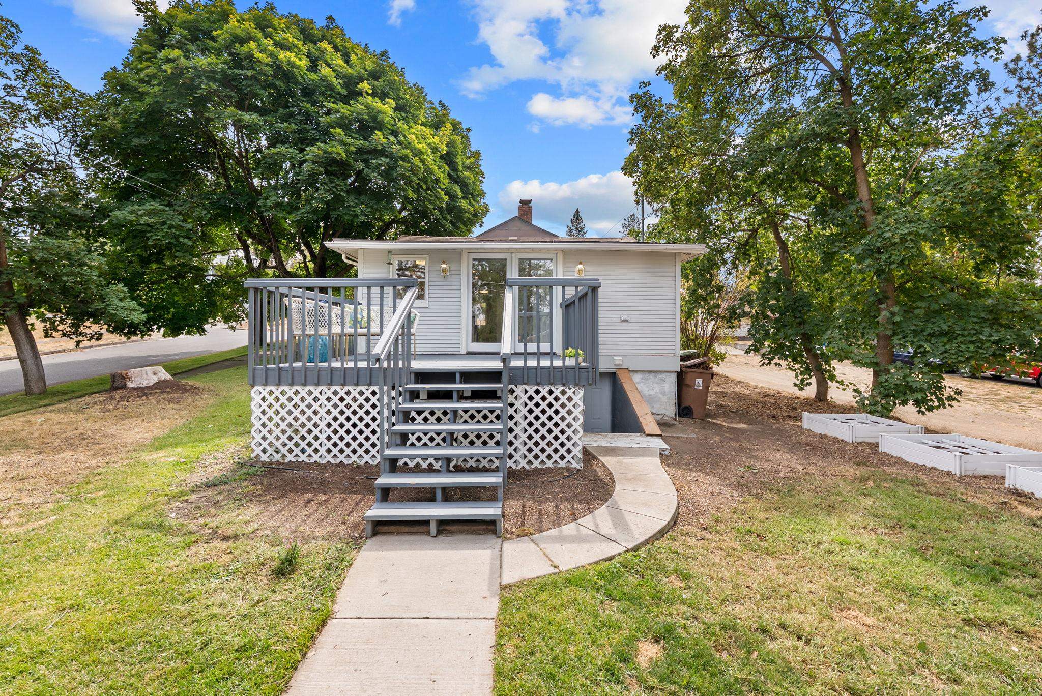3929 E 8th Ave - Photo 27