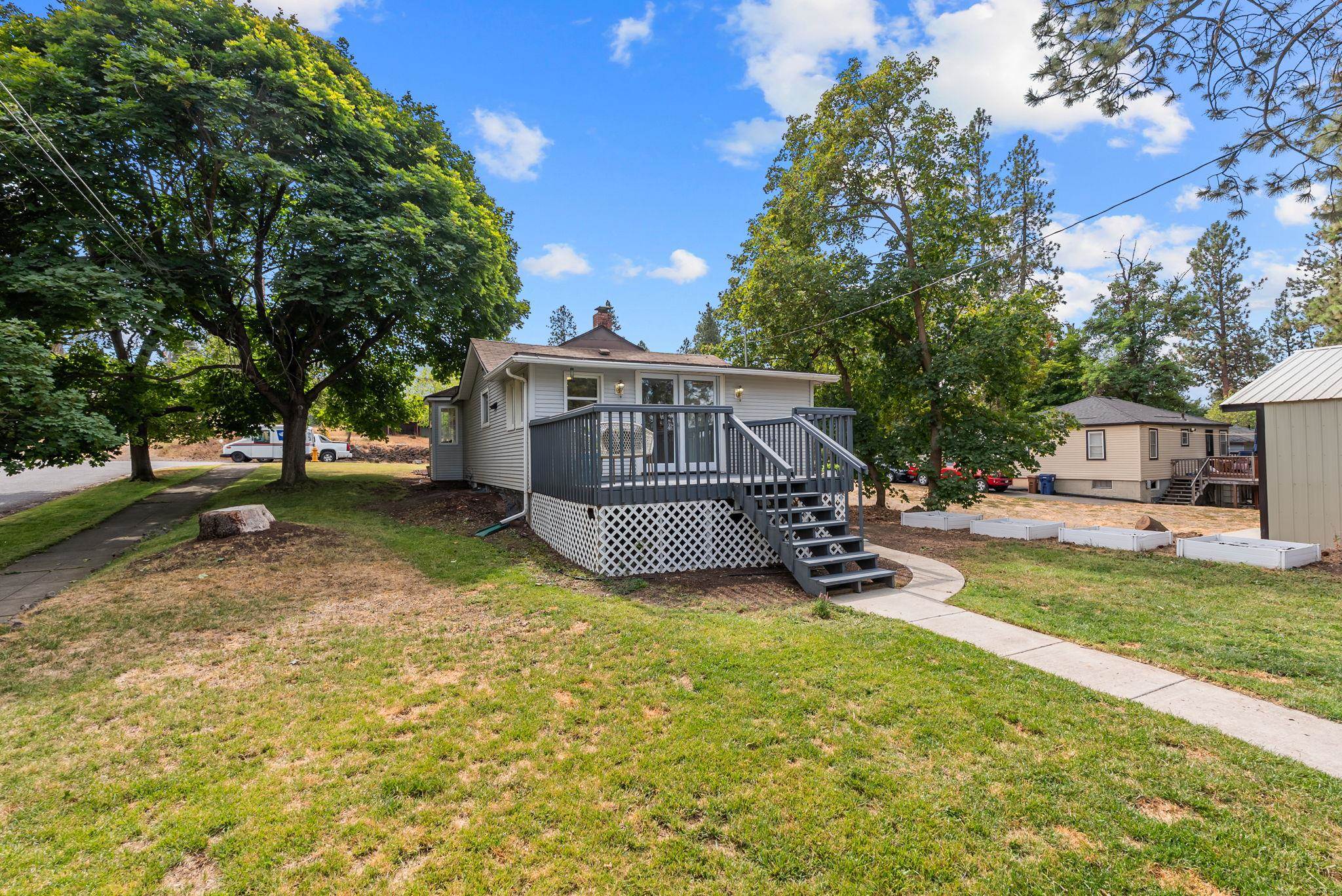 3929 E 8th Ave - Photo 28