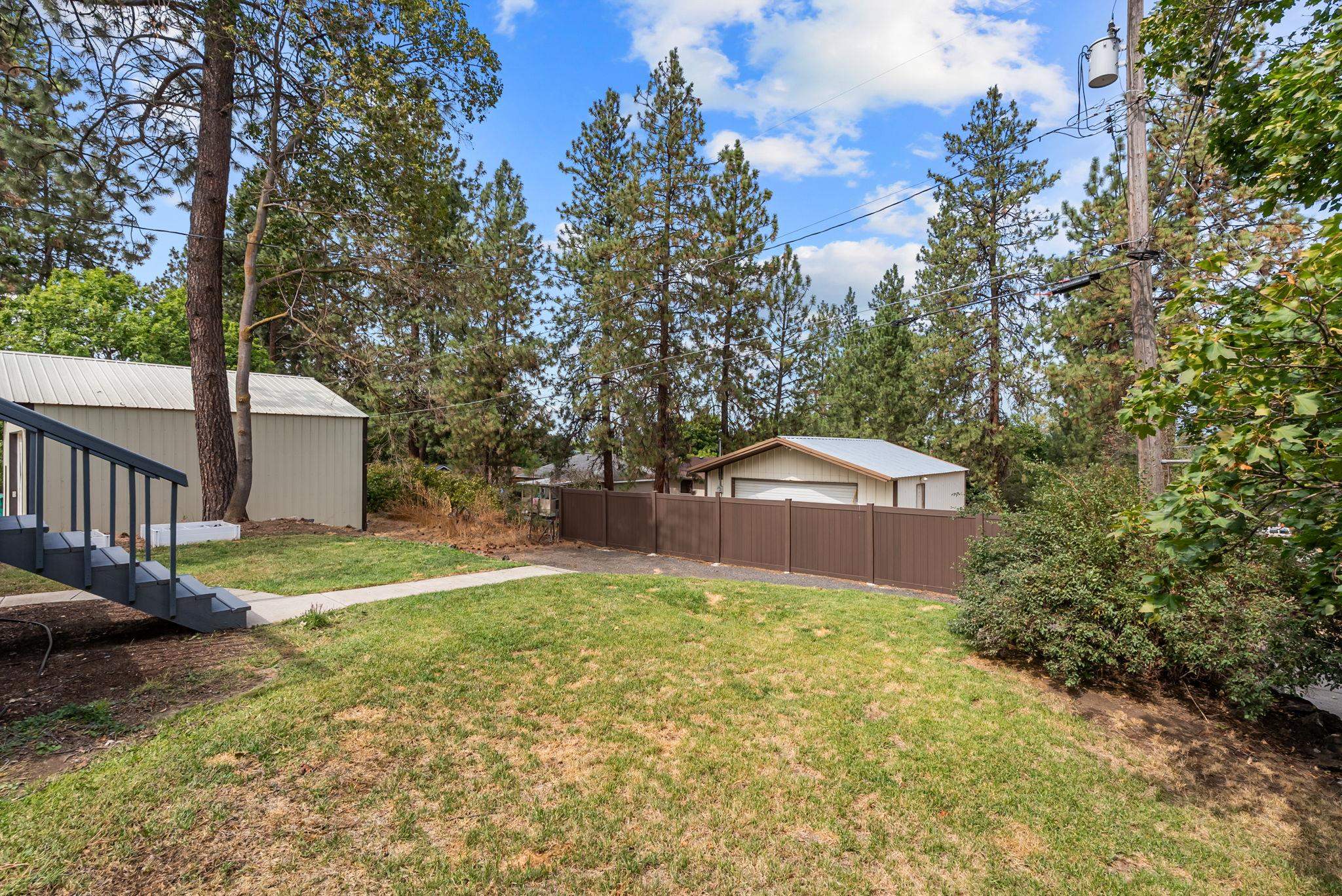 3929 E 8th Ave - Photo 31