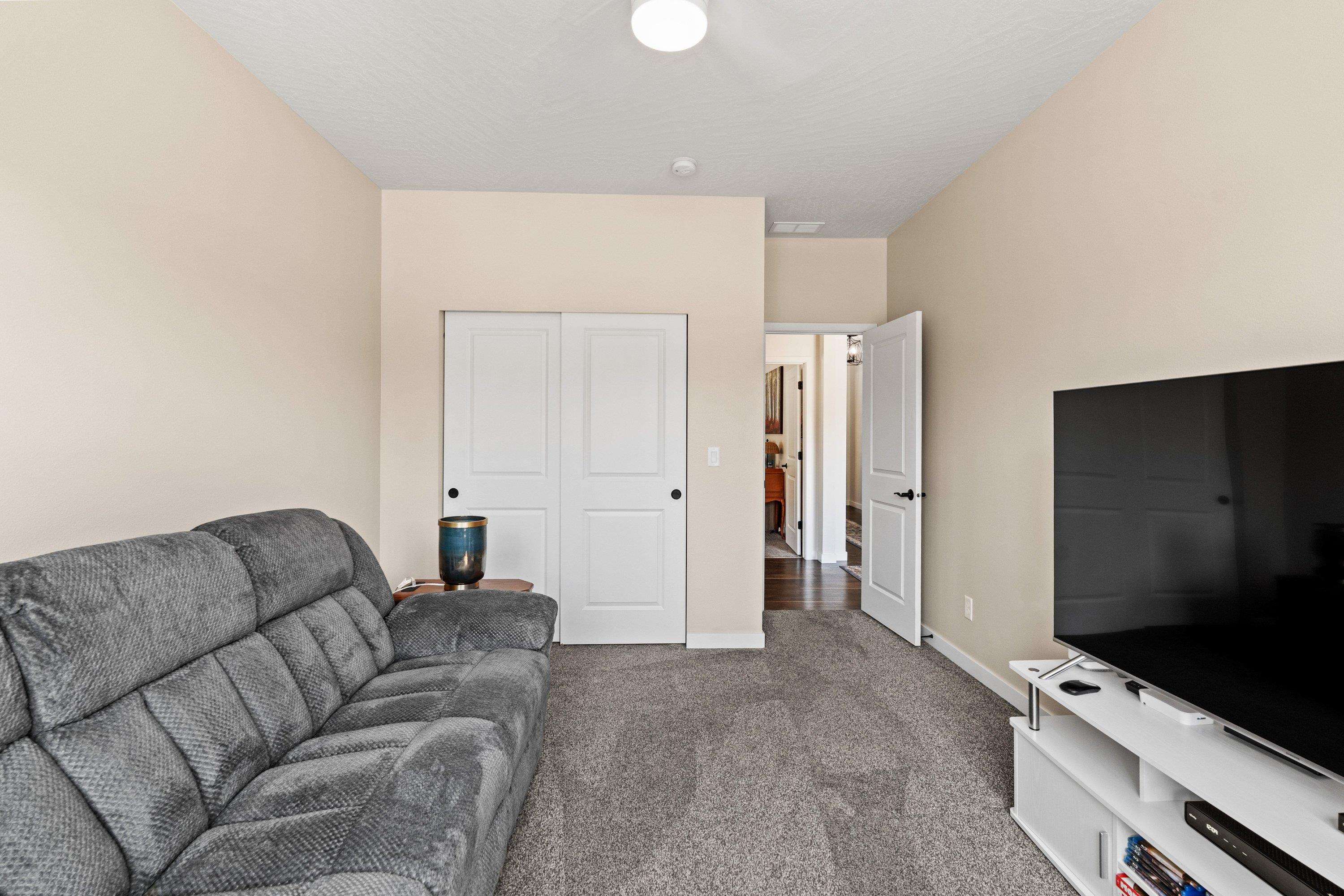 24625 E Blue Ridge Ave - Photo 31