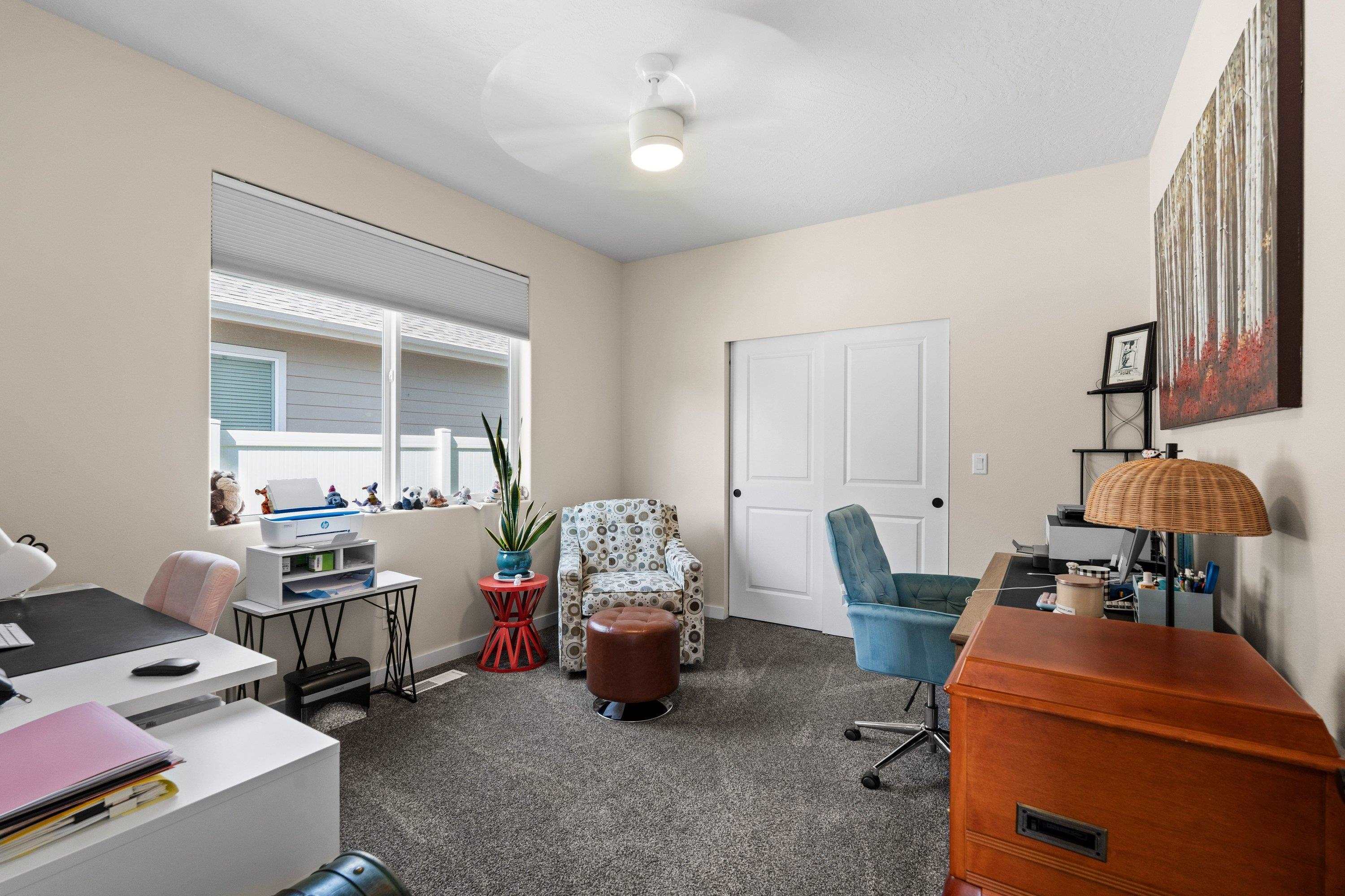 24625 E Blue Ridge Ave - Photo 32