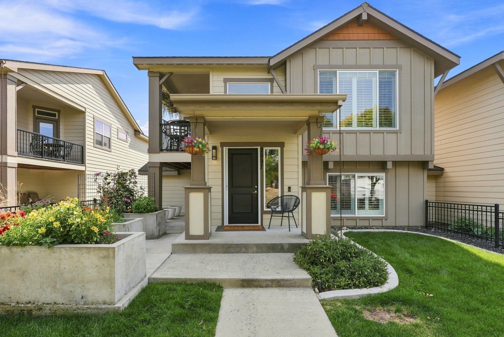 2007 W Bridge Ave - Photo 1
