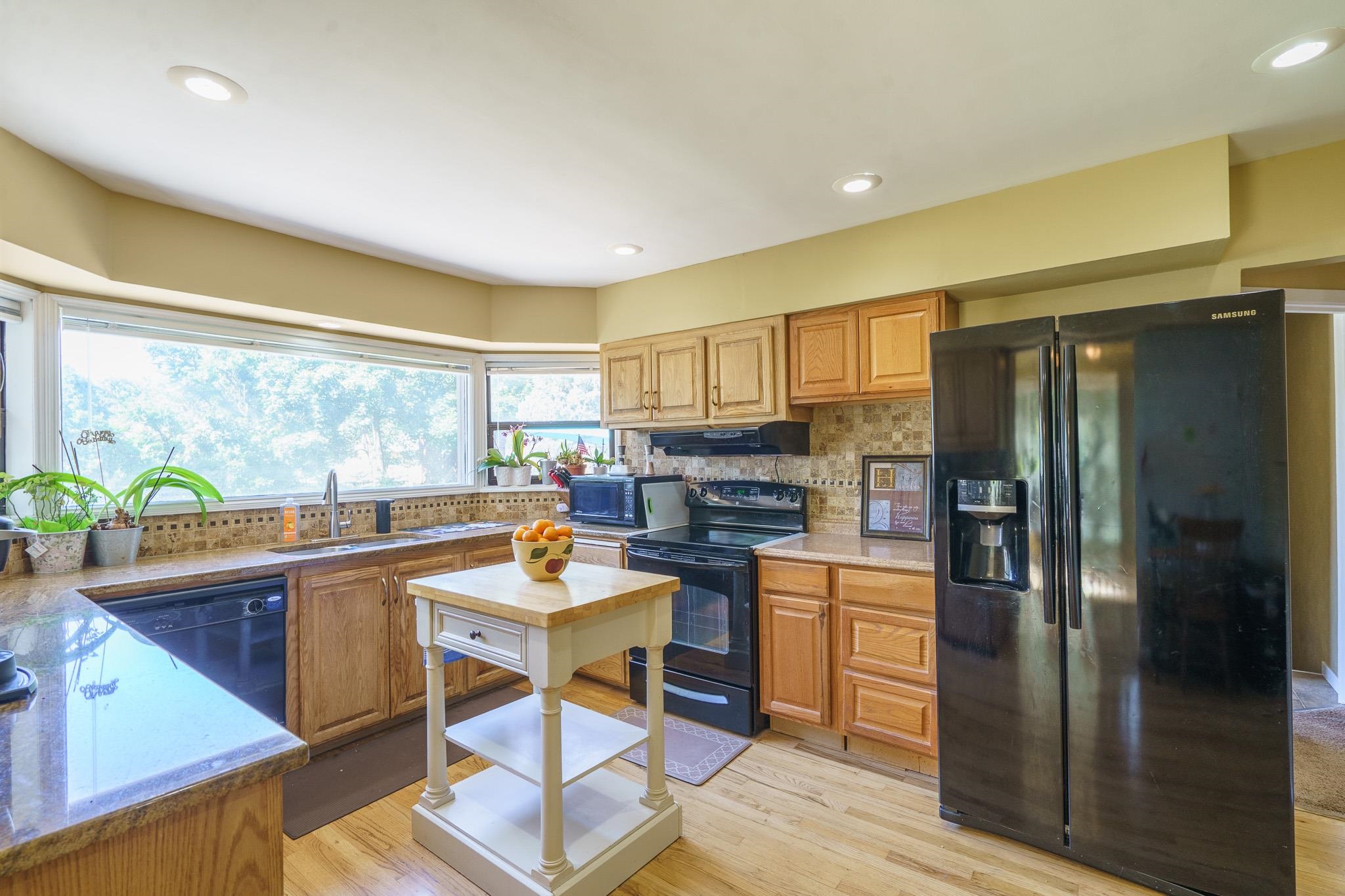3421 N Center Rd - Photo 9