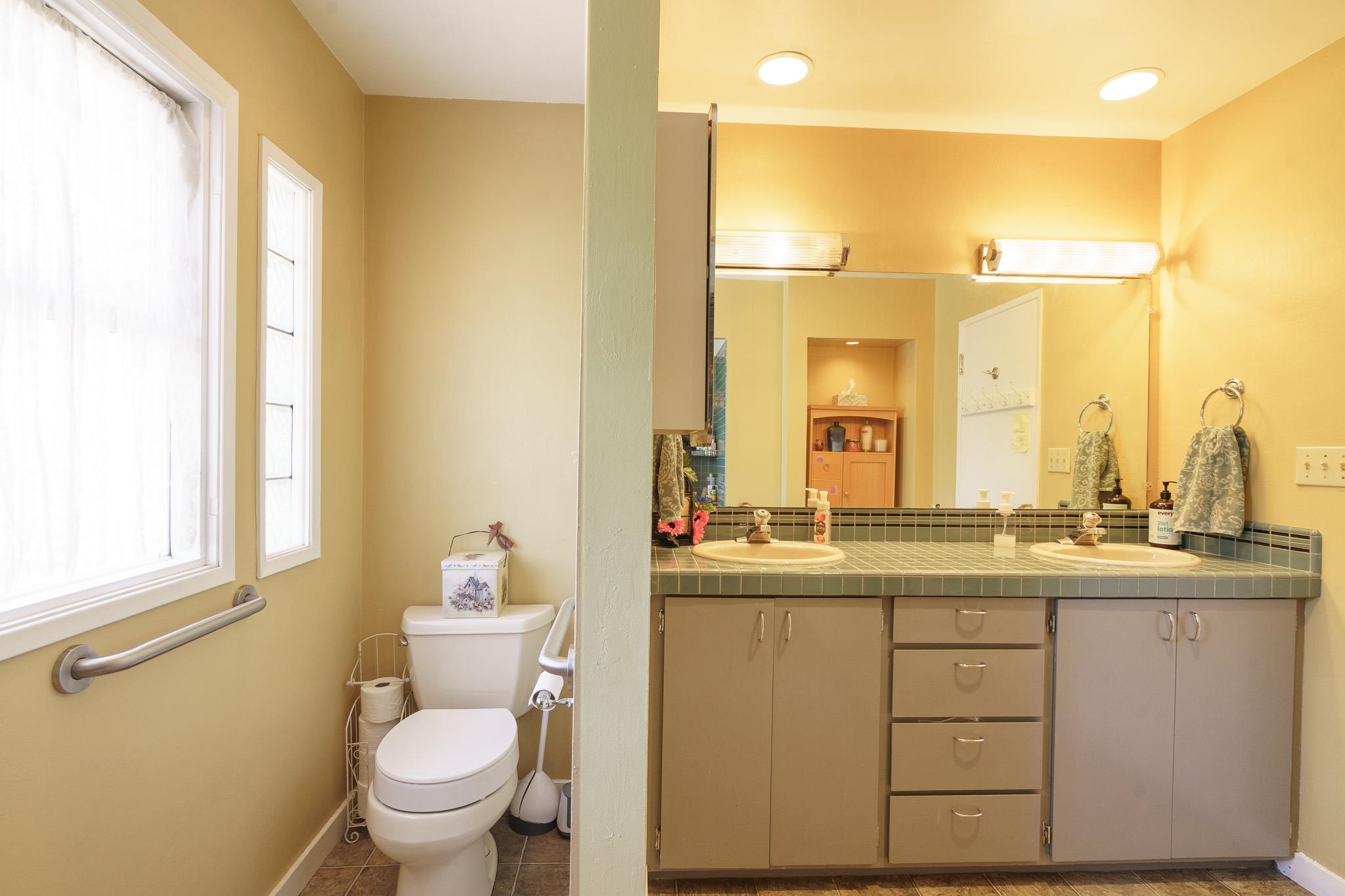 3421 N Center Rd - Photo 21