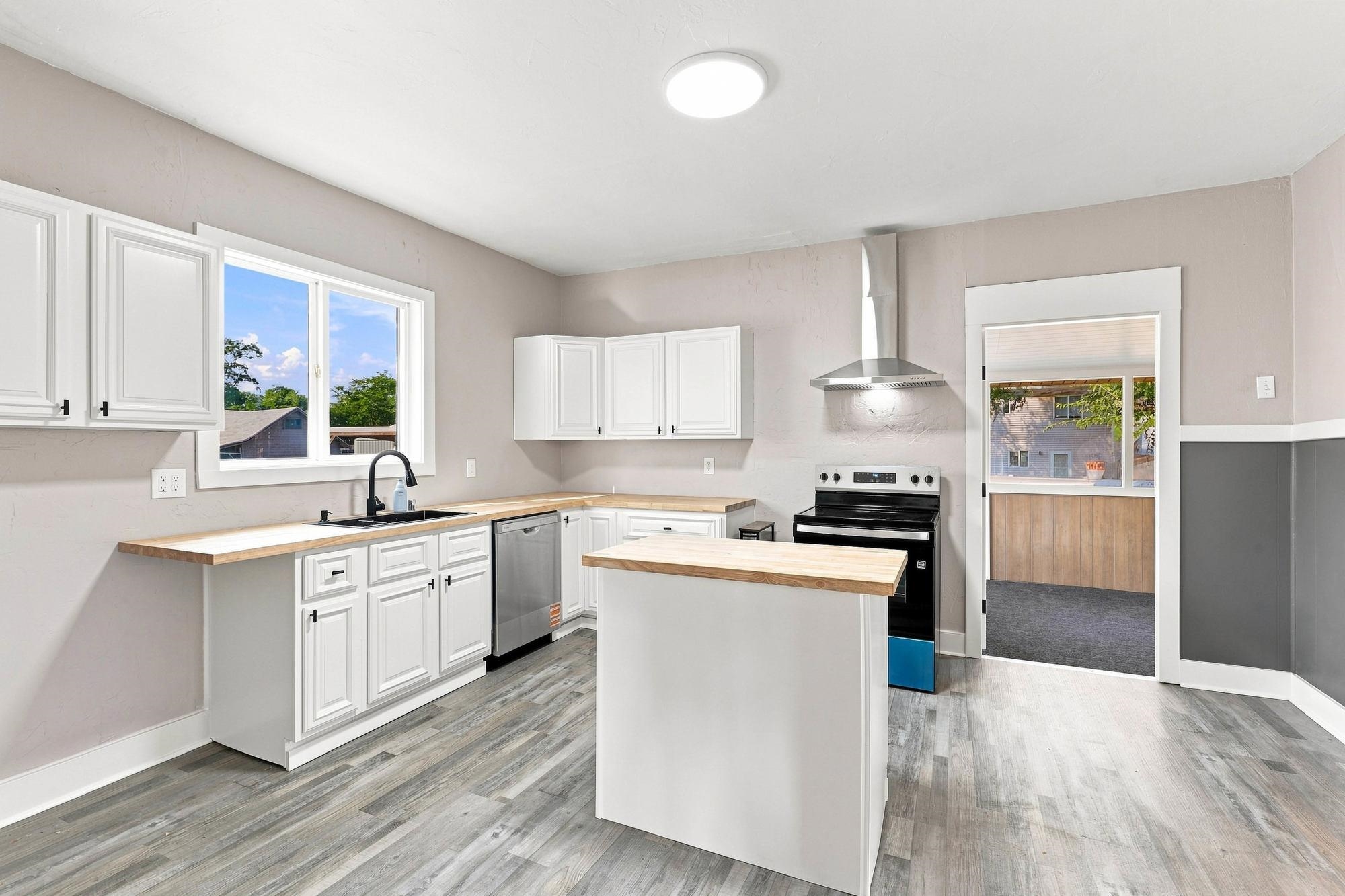 2427 N Standard St - Photo 11