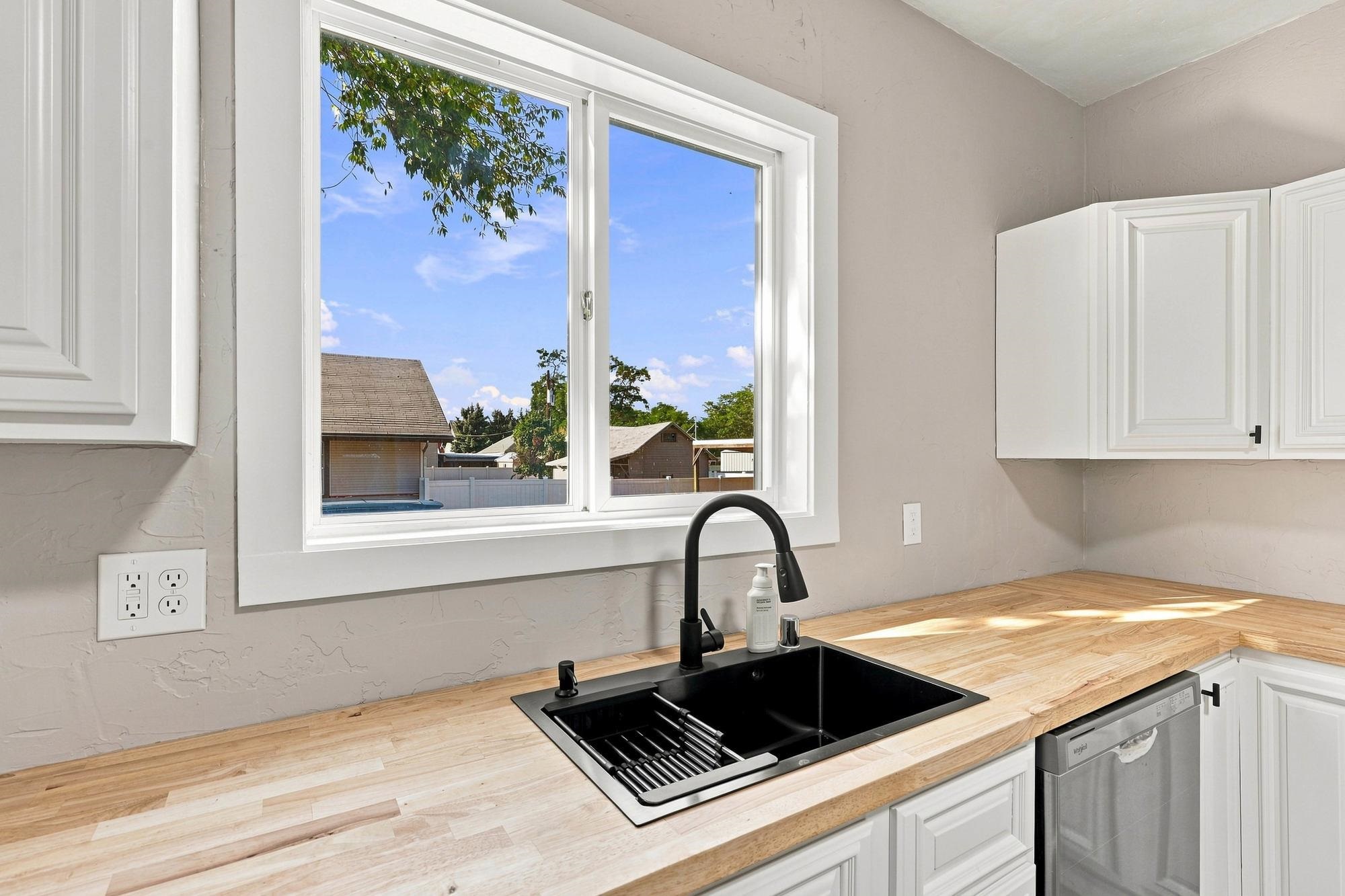 2427 N Standard St - Photo 13