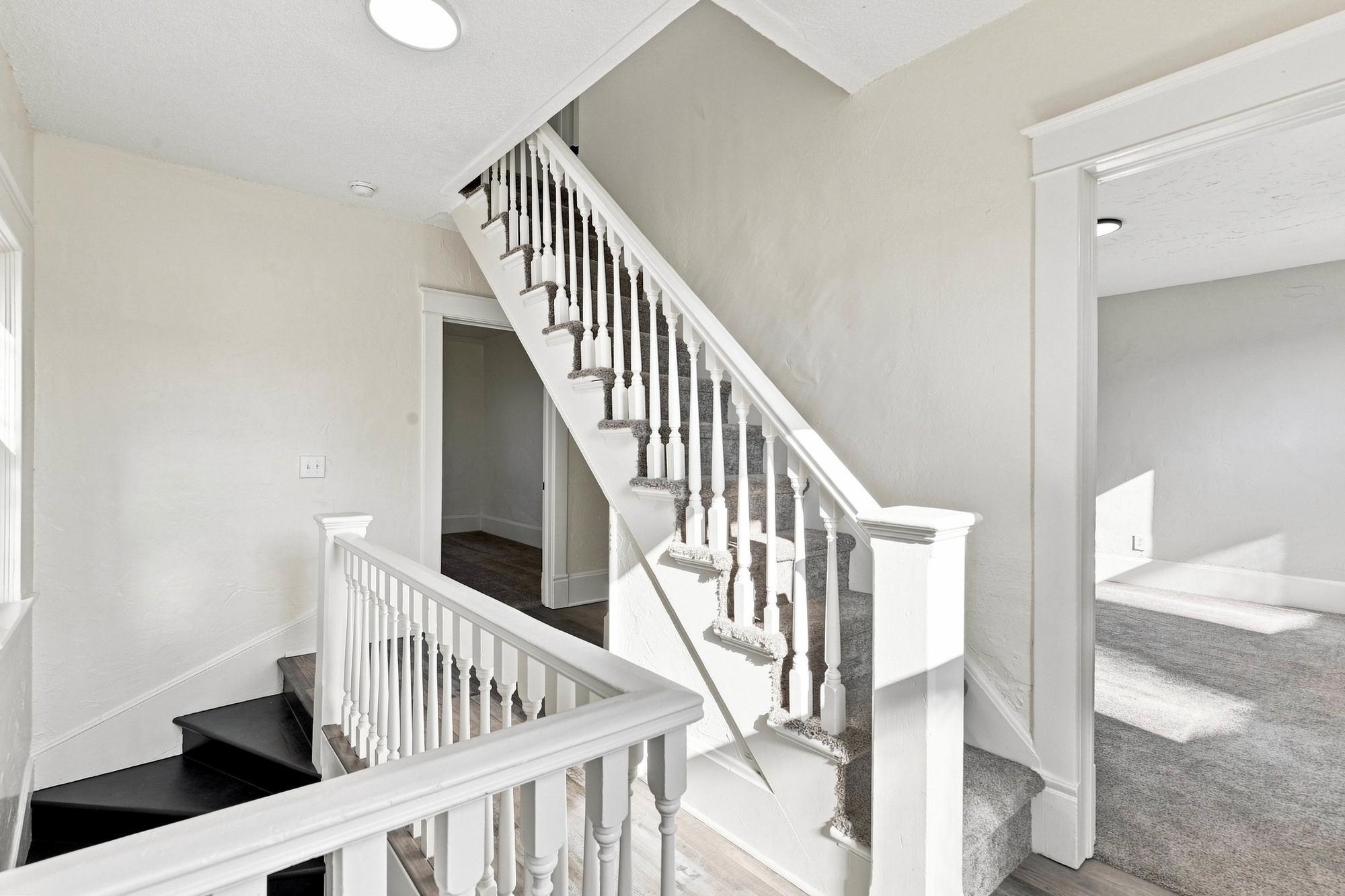 2427 N Standard St - Photo 32