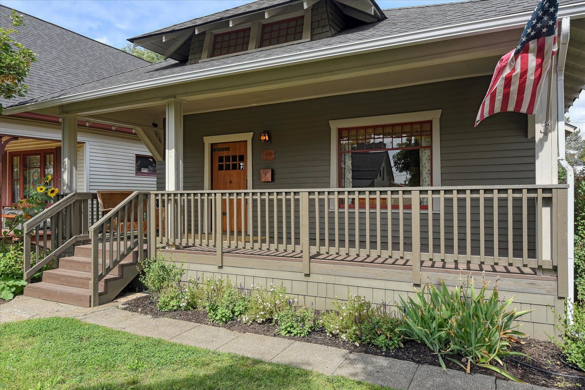 2612 W Dean Ave - Photo 1