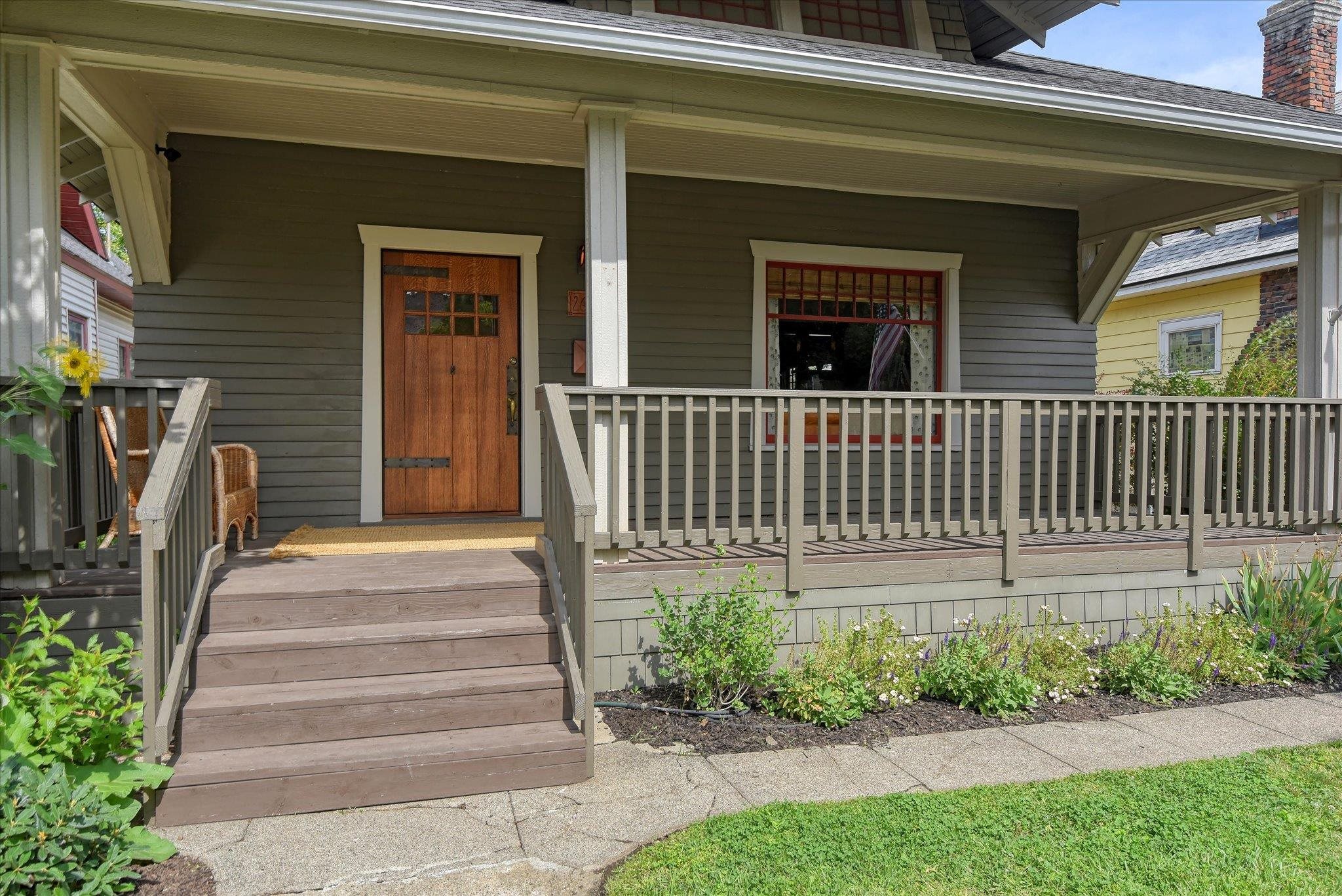 2612 W Dean Ave - Photo 2