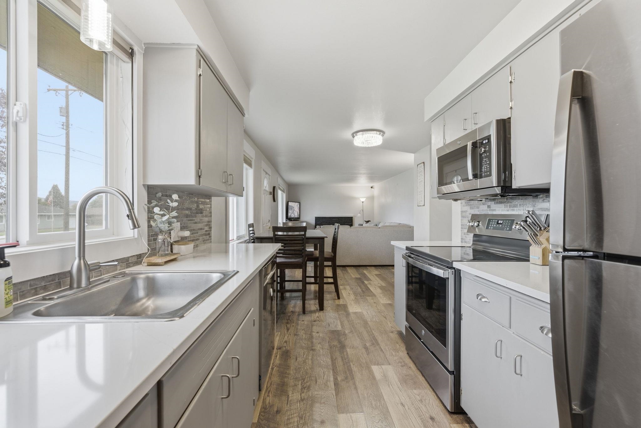 11820 E Mission Ave - Photo 8