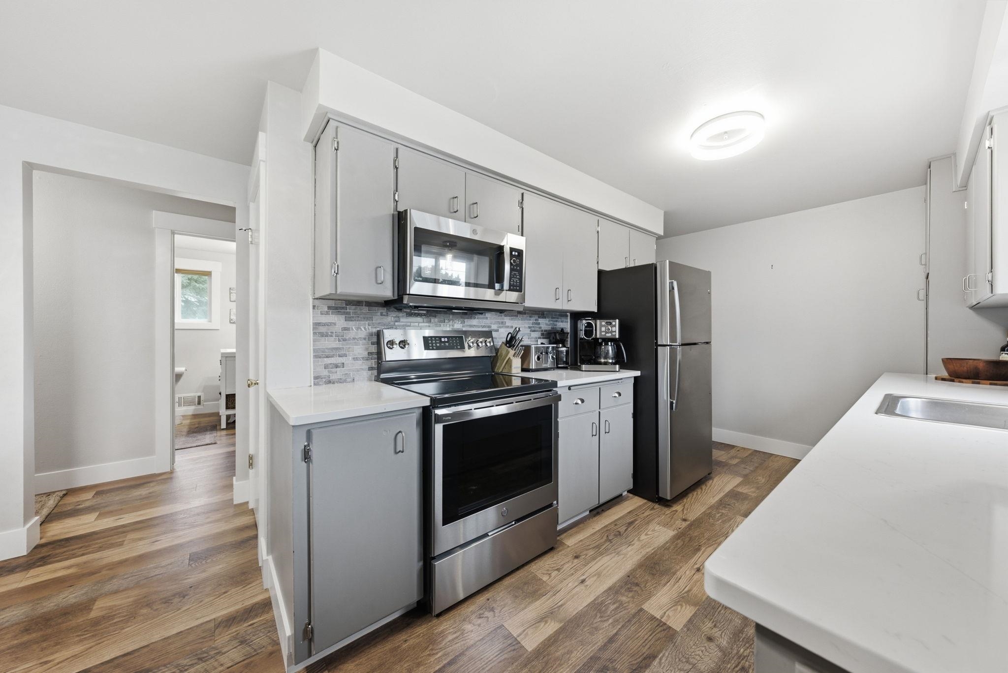 11820 E Mission Ave - Photo 9