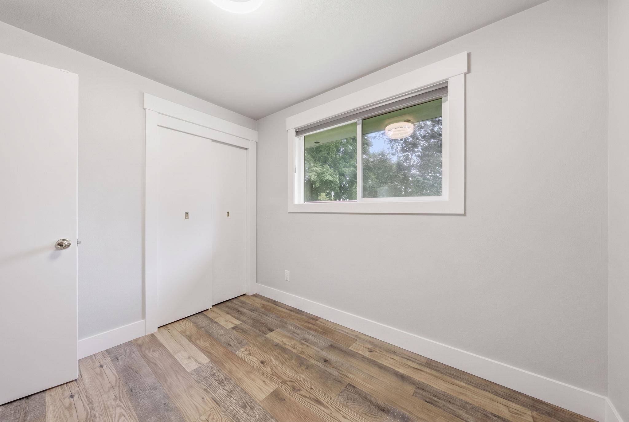 11820 E Mission Ave - Photo 13