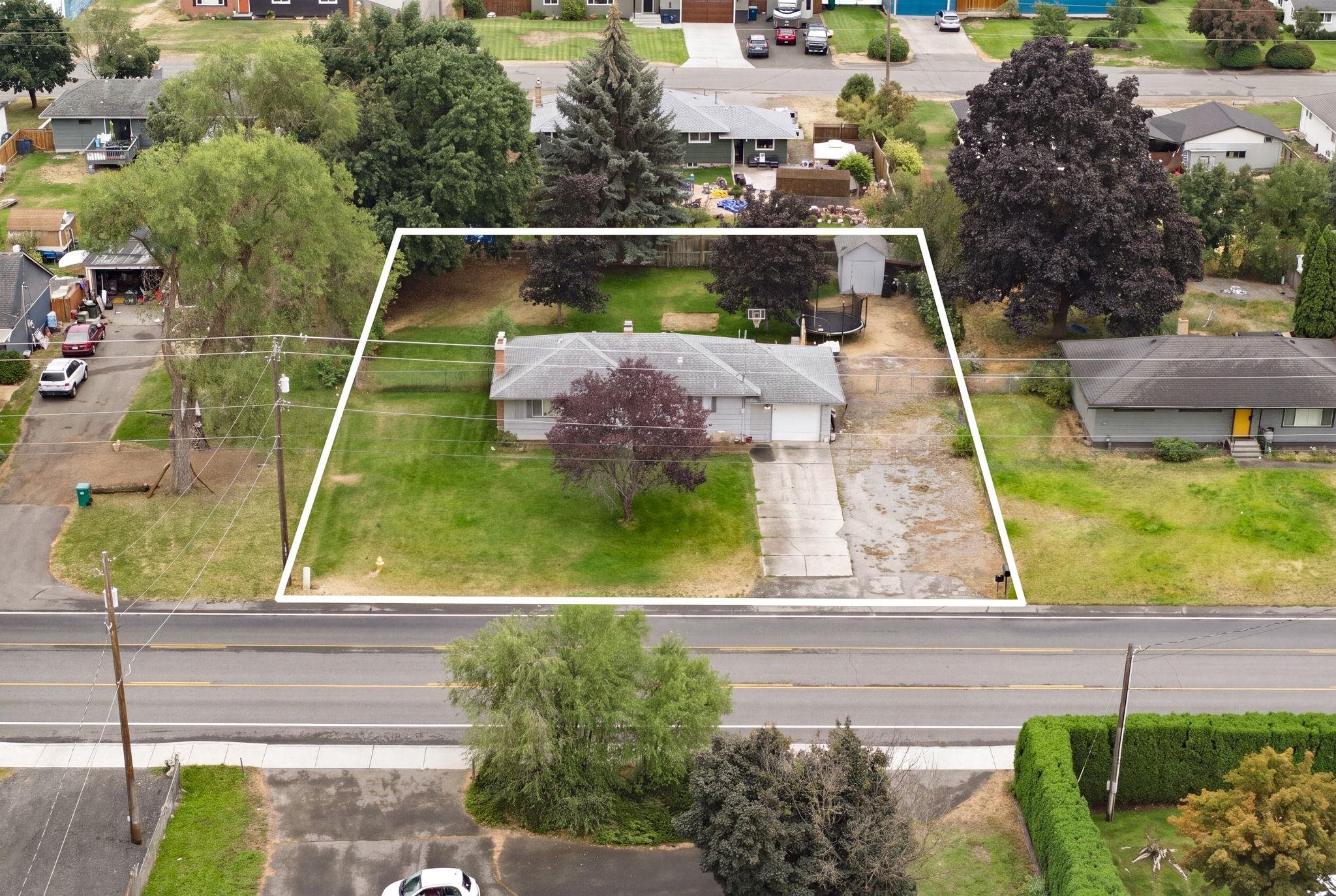 11820 E Mission Ave - Photo 28