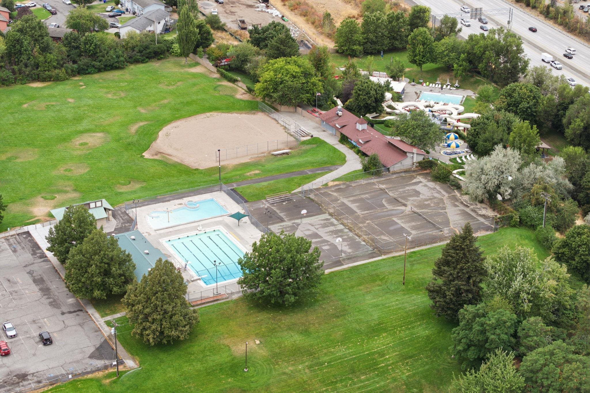 11820 E Mission Ave - Photo 32