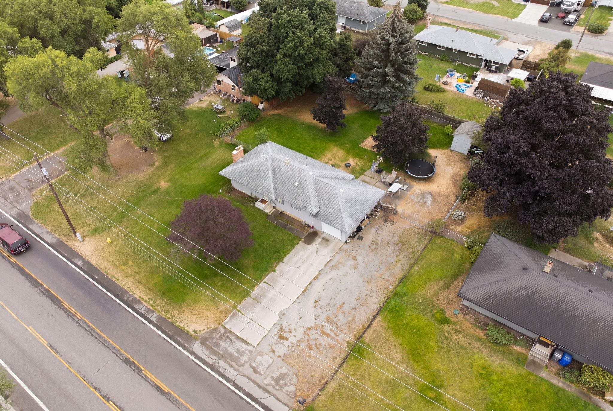 11820 E Mission Ave - Photo 27