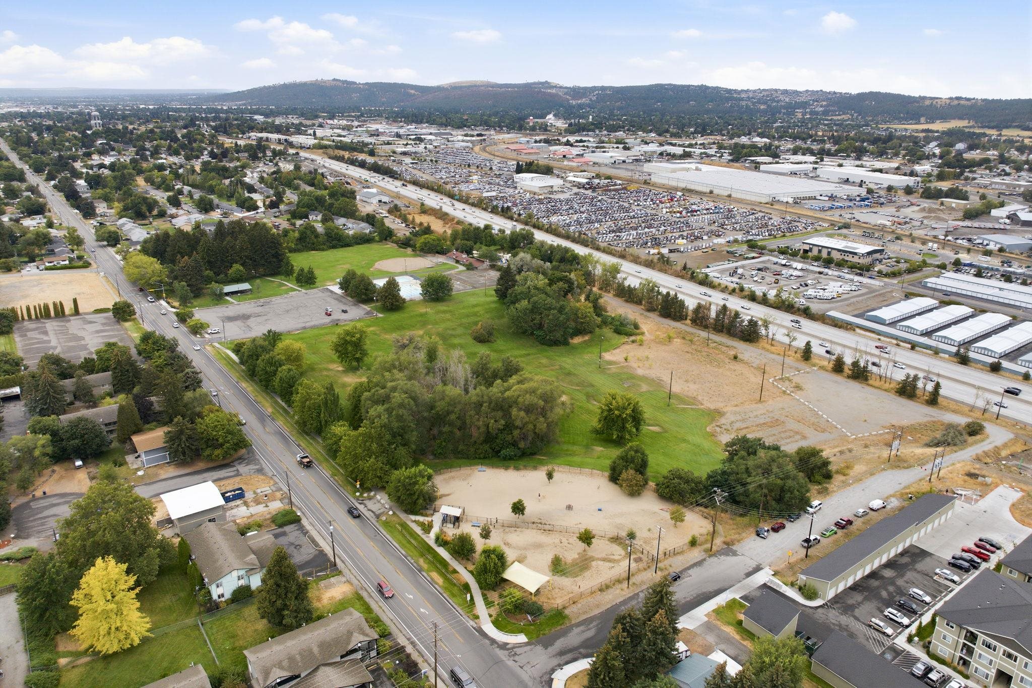 11820 E Mission Ave - Photo 31