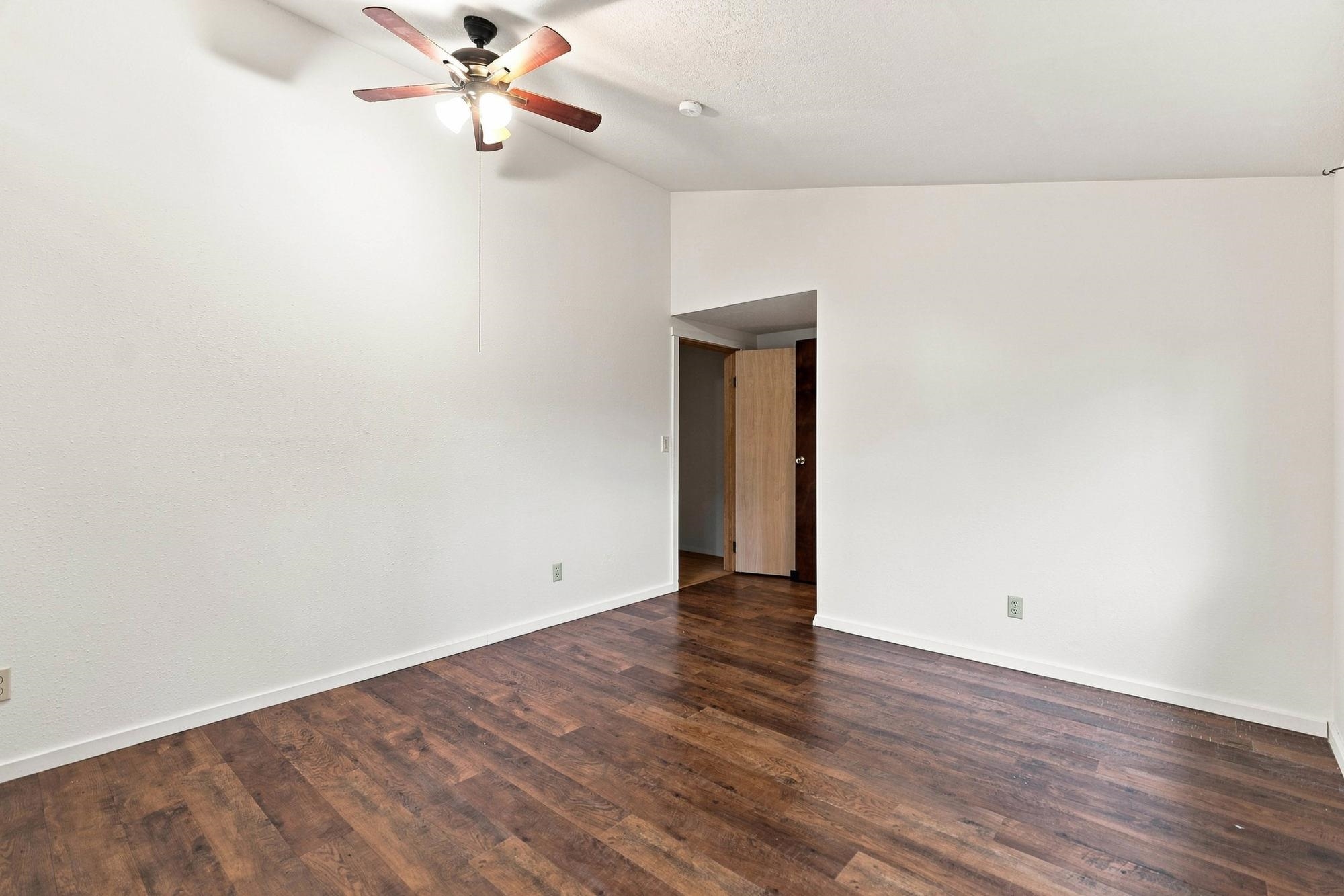 17312 E Judkins Rd - Photo 11