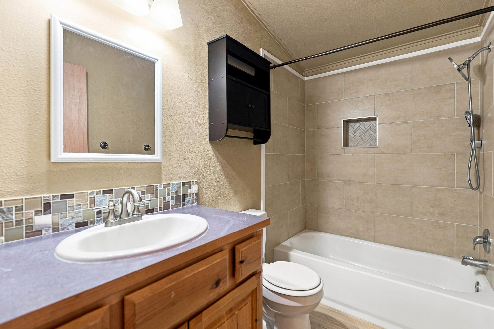 17312 E Judkins Rd - Photo 16
