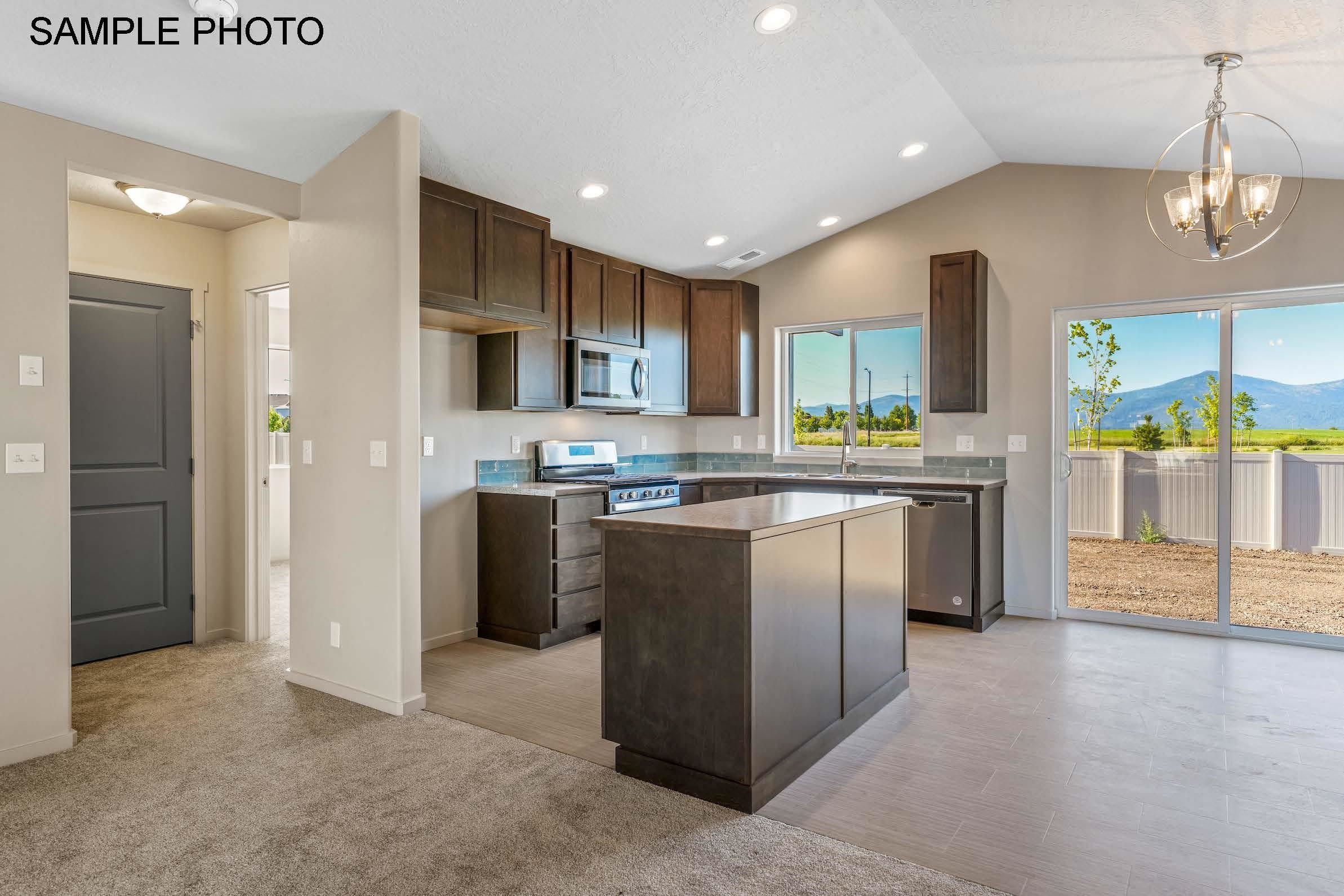 221 S Treeline St - Photo 4
