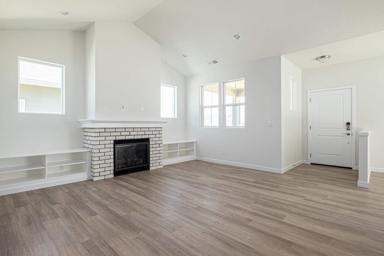 2575 N Rydal Ln - Photo 2