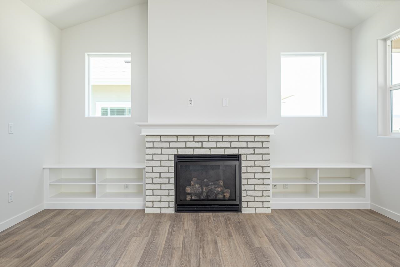 2575 N Rydal Ln - Photo 3