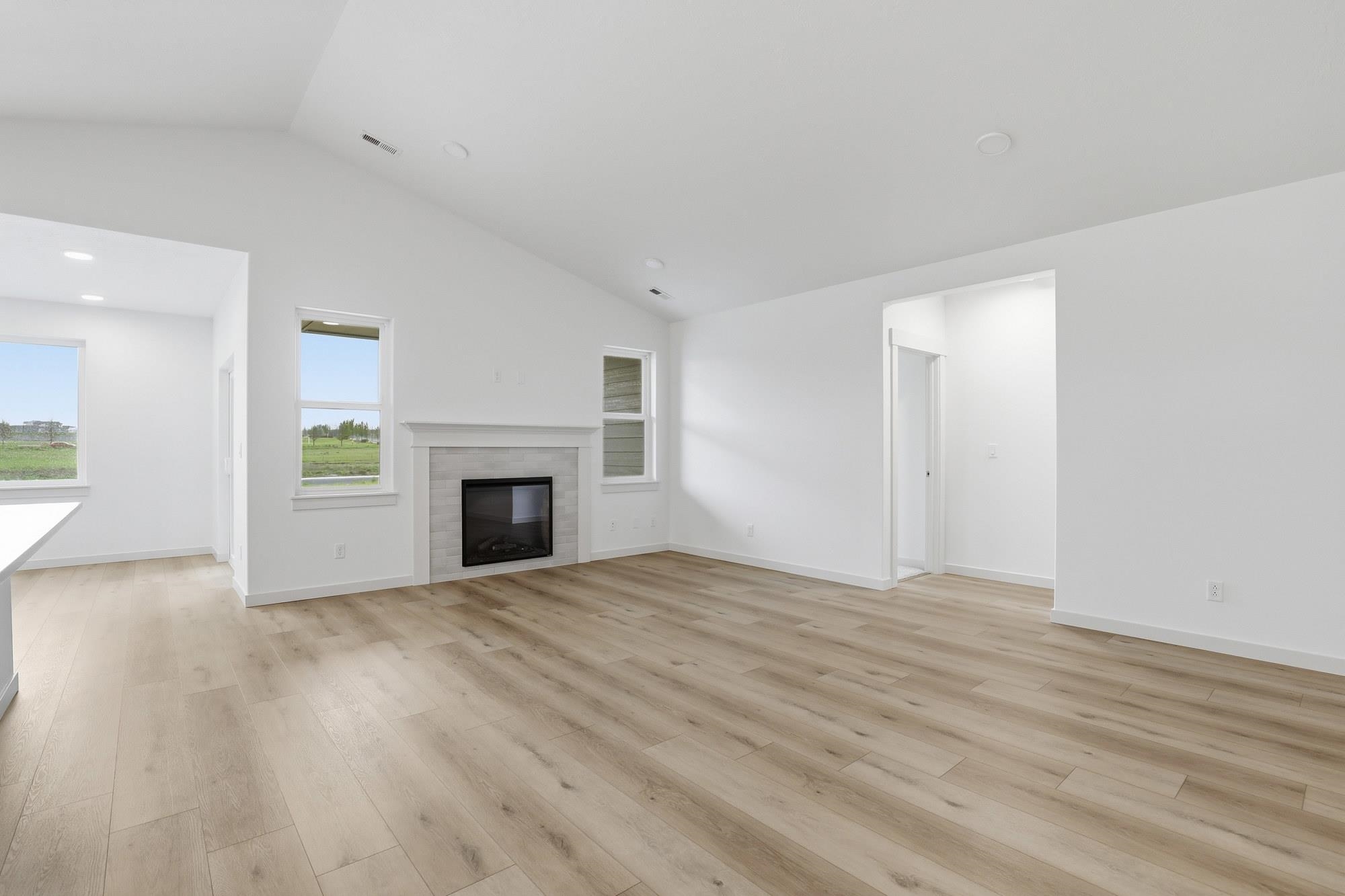 2402 Annie Pl - Photo 4