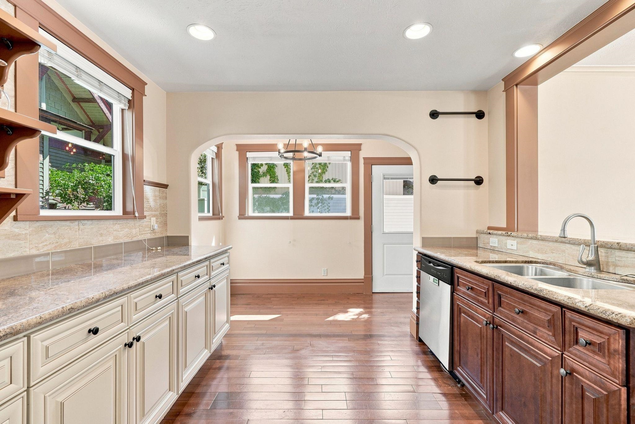 1123 W Nora Ave - Photo 13
