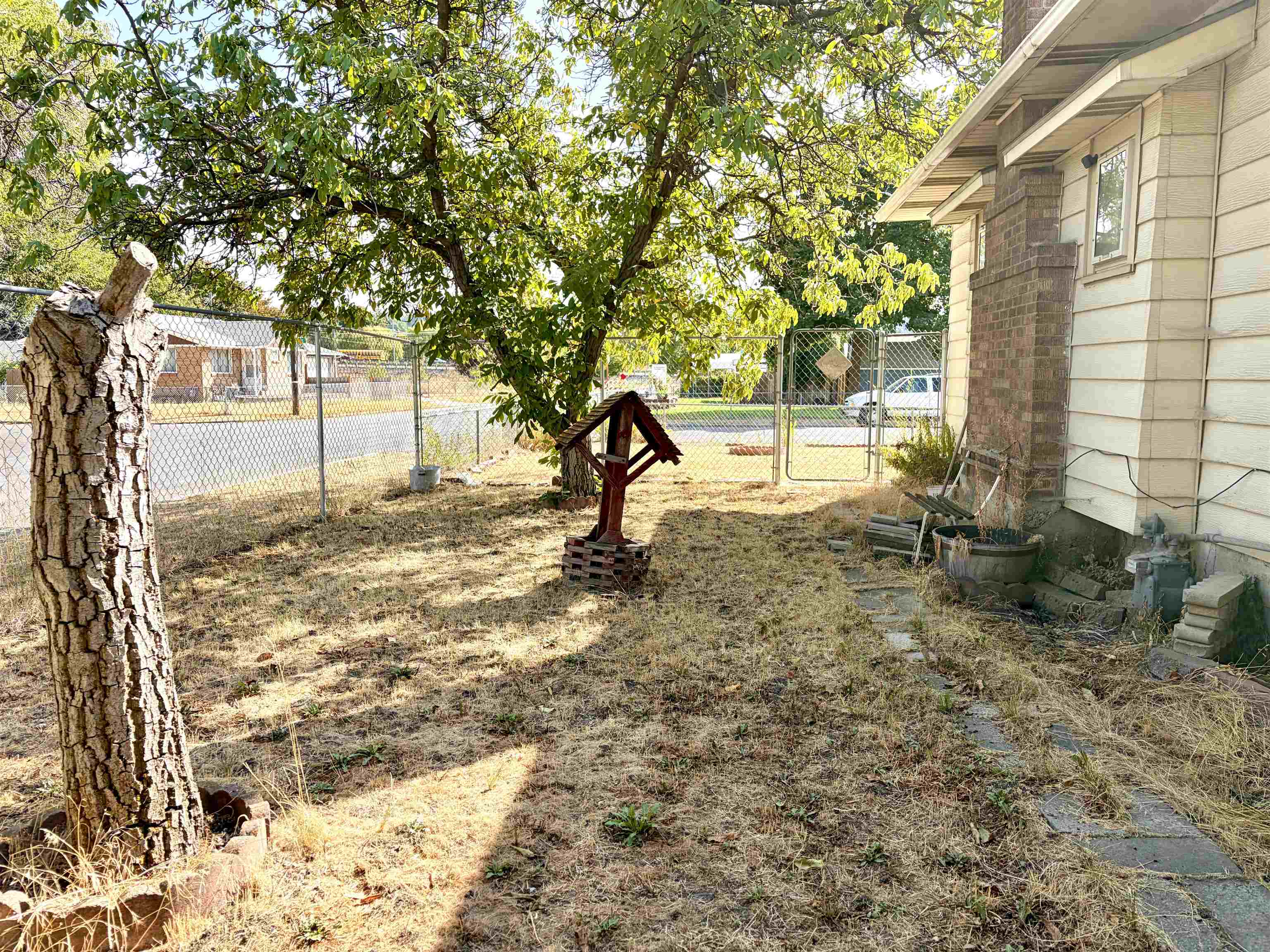 3923 E Pacific Ave - Photo 30