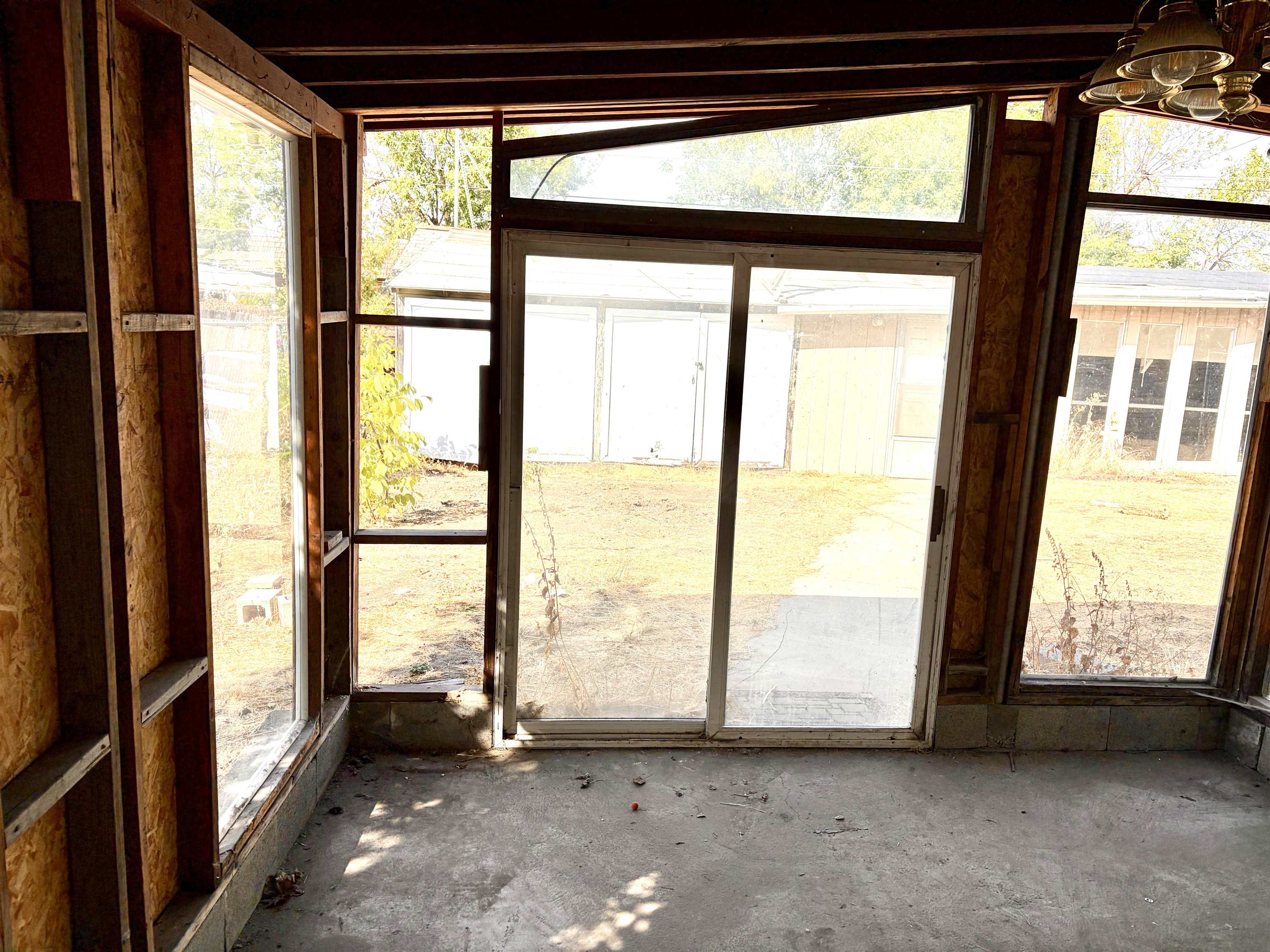 3923 E Pacific Ave - Photo 28