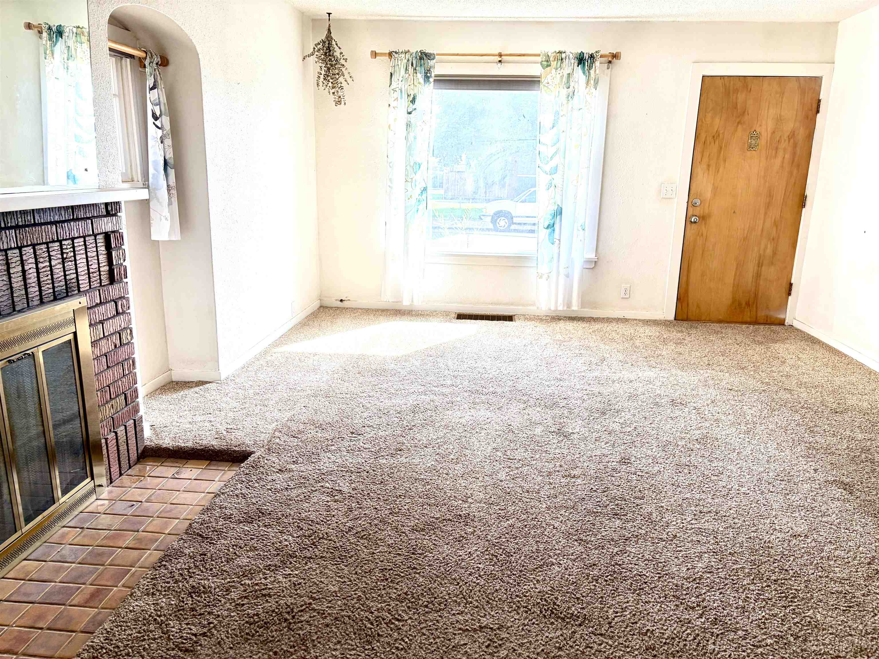 3923 E Pacific Ave - Photo 5
