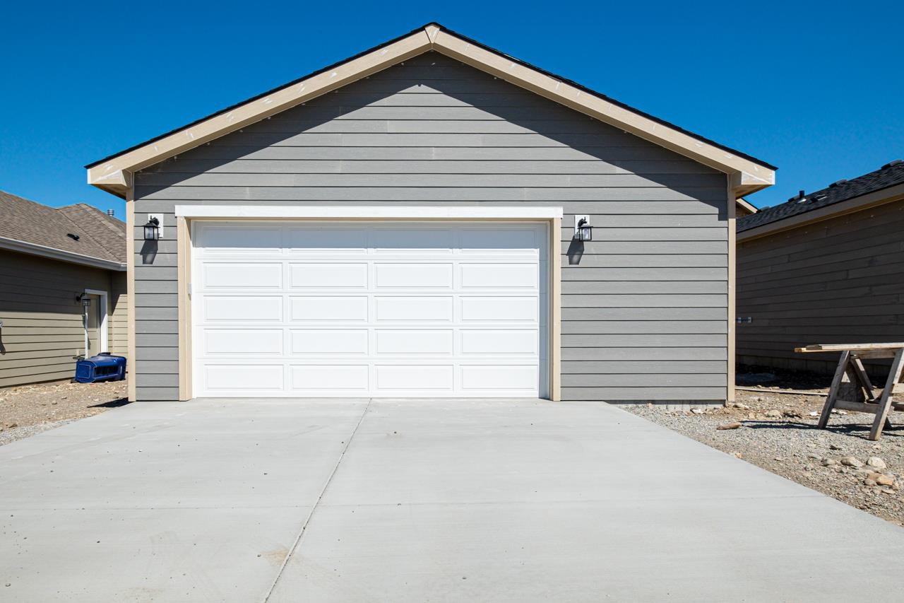 2575 N Rydal Ln - Photo 10