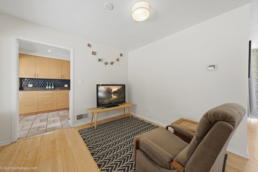 1429 S Walnut St - Photo 11