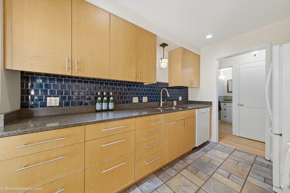1429 S Walnut St - Photo 12