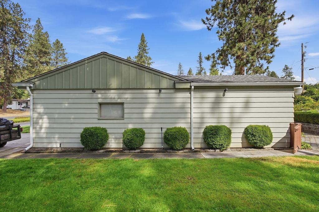 7402 N Country Homes Blvd - Photo 39
