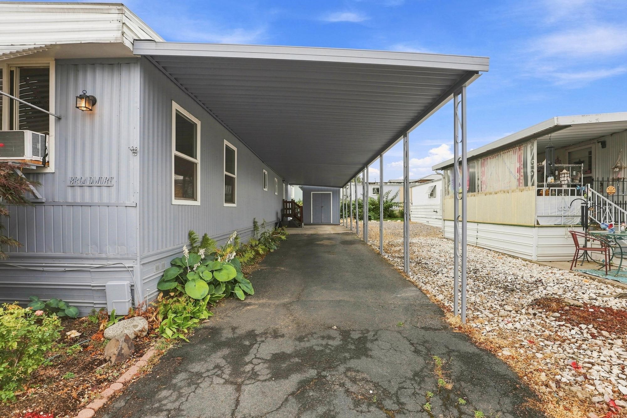 1211 E Lyons Ave - Photo 3