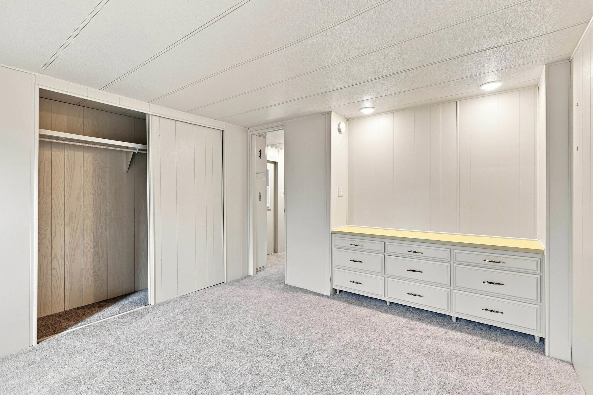 1211 E Lyons Ave - Photo 12