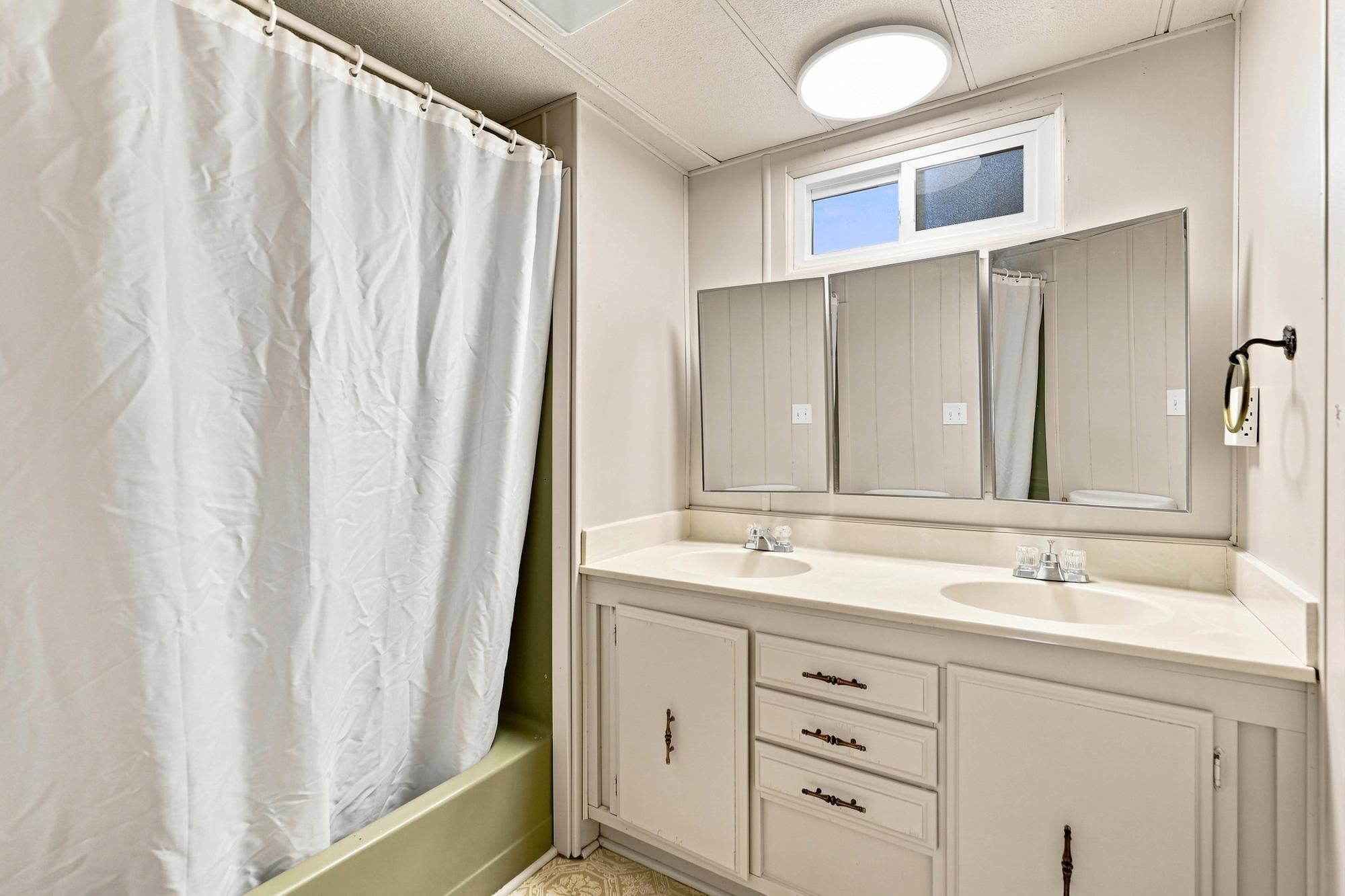 1211 E Lyons Ave - Photo 13