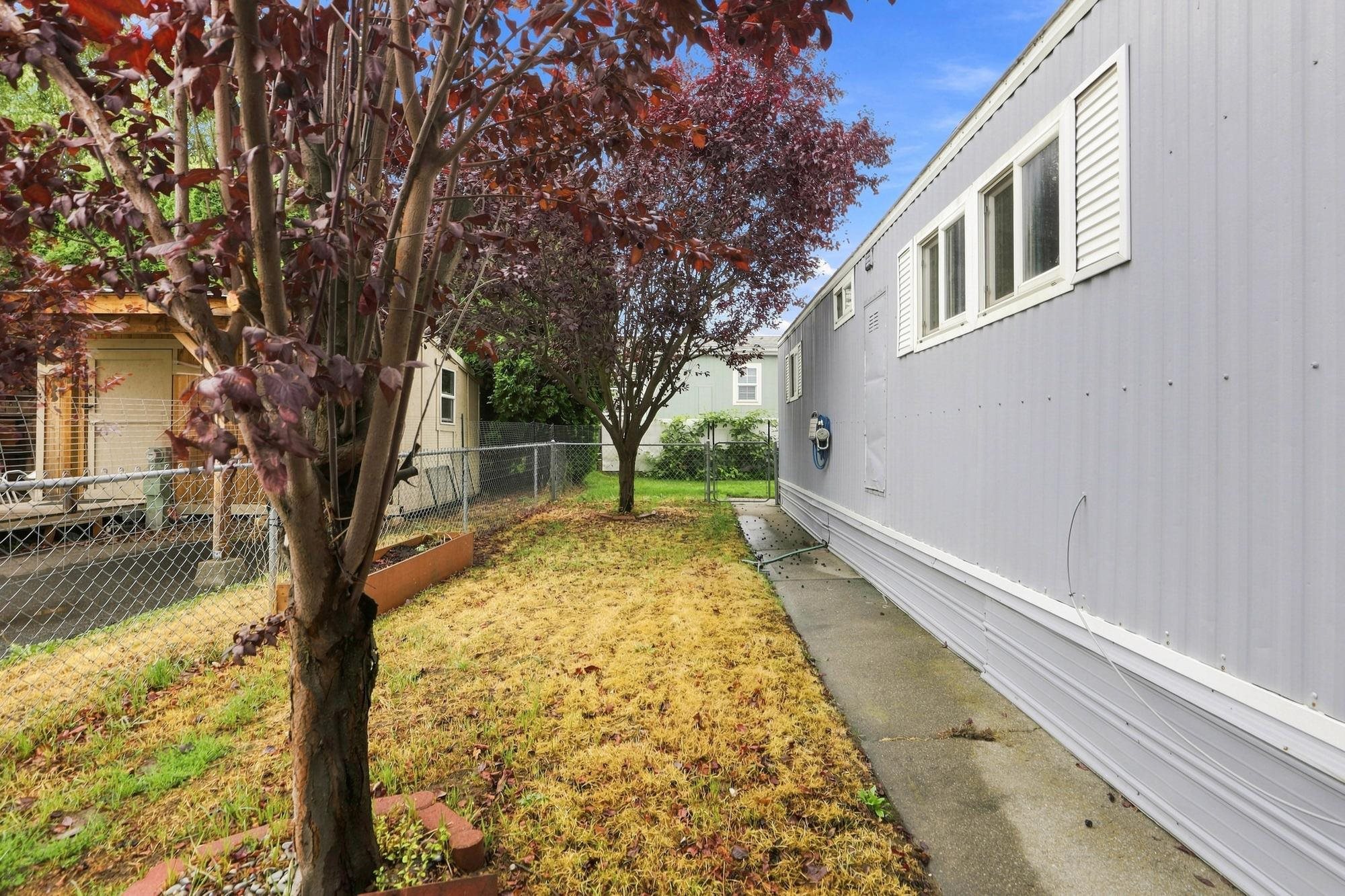 1211 E Lyons Ave - Photo 19