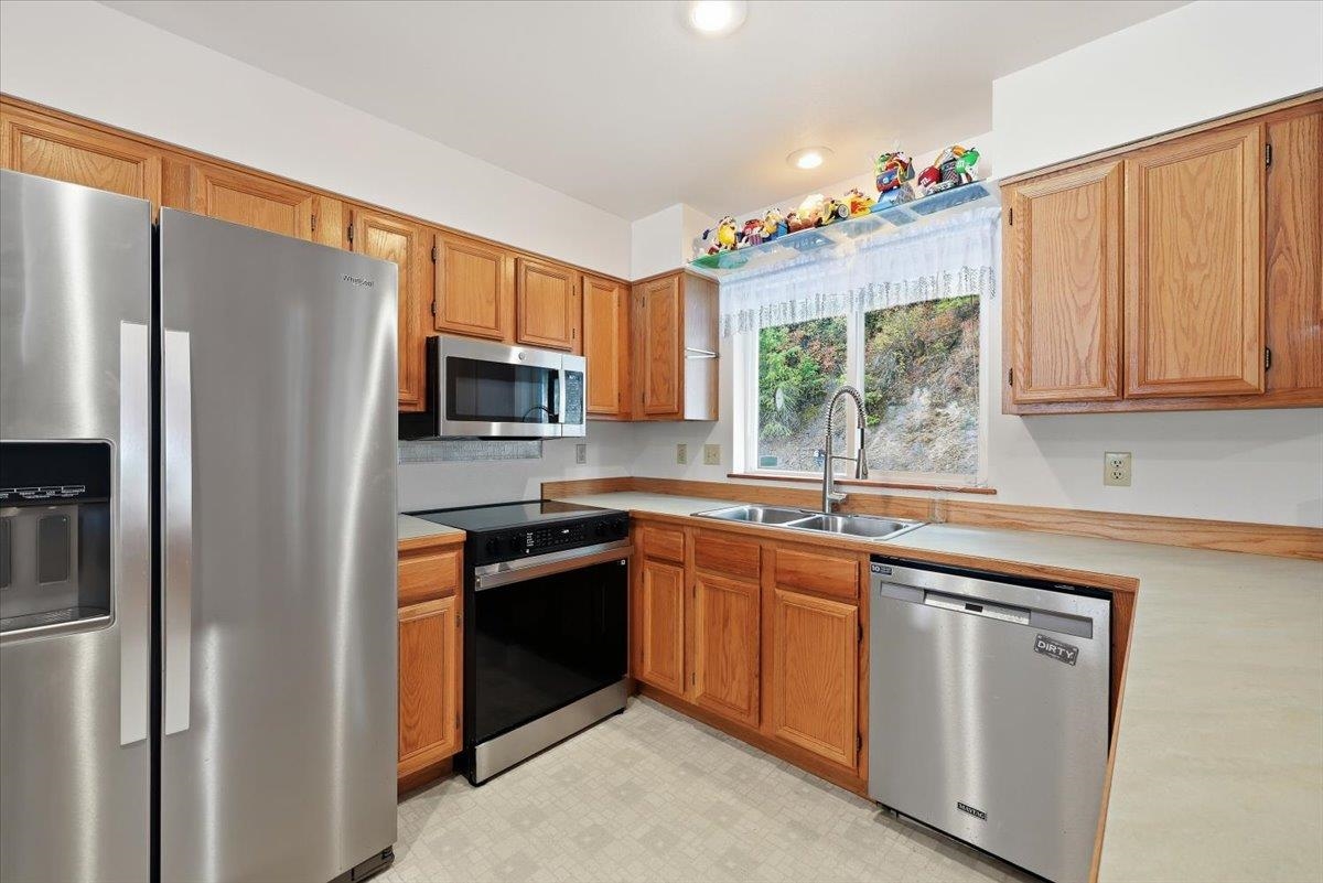46247 Larson Beach Rd - Photo 9